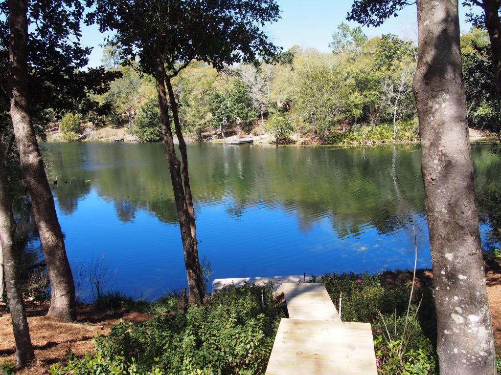 ROCKY BAYOU COUNTRY CLUB ESTATES 1 - Residential