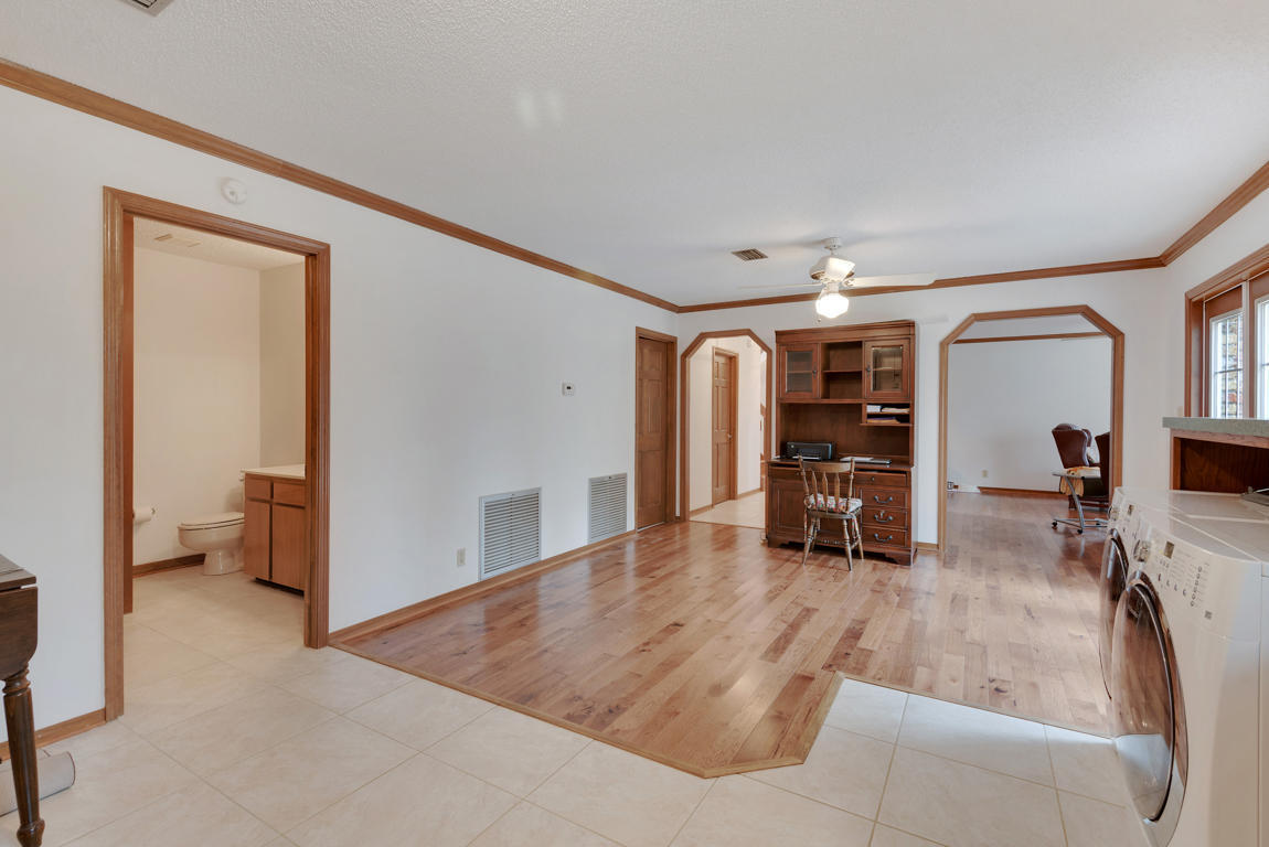 ROCKY BAYOU COUNTRY CLUB ESTATES 1 - Residential