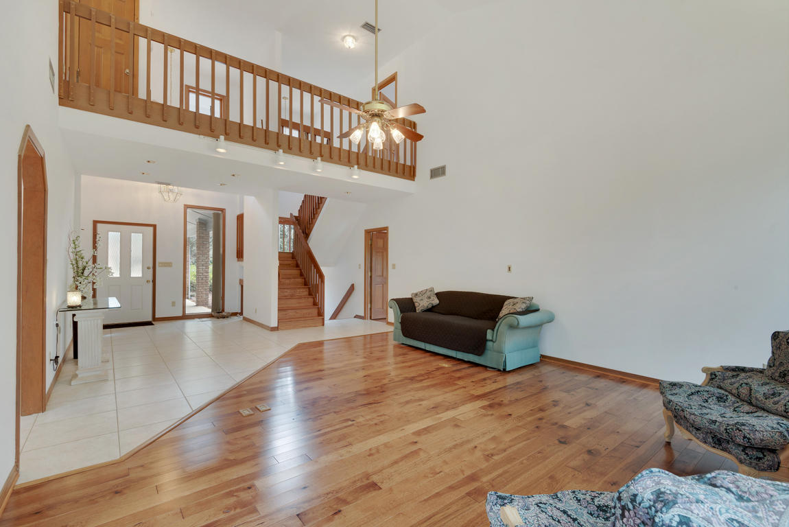 ROCKY BAYOU COUNTRY CLUB ESTATES 1 - Residential