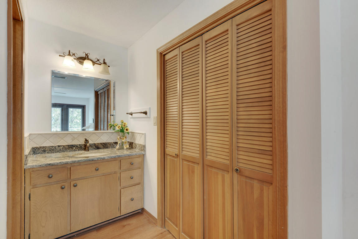 ROCKY BAYOU COUNTRY CLUB ESTATES 1 - Residential