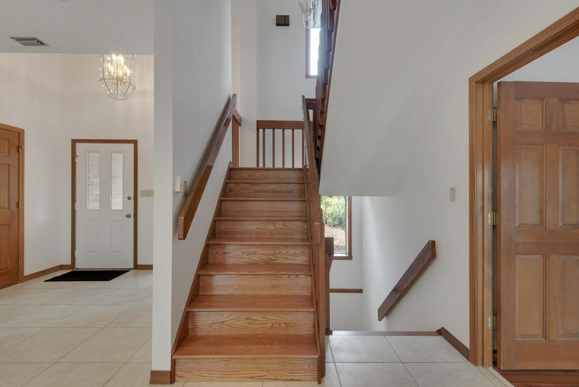 ROCKY BAYOU COUNTRY CLUB ESTATES 1 - Residential