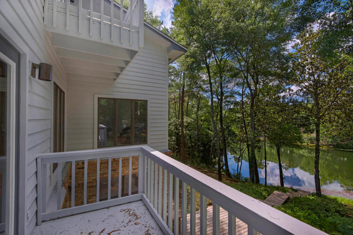 ROCKY BAYOU COUNTRY CLUB ESTATES 1 - Residential