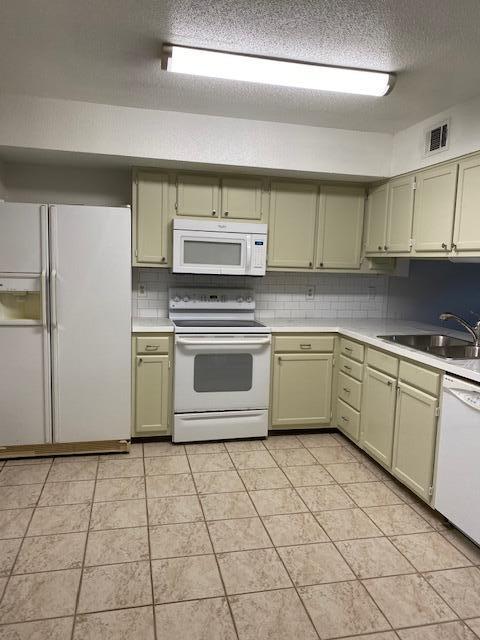 CHINAS COVE - Residential