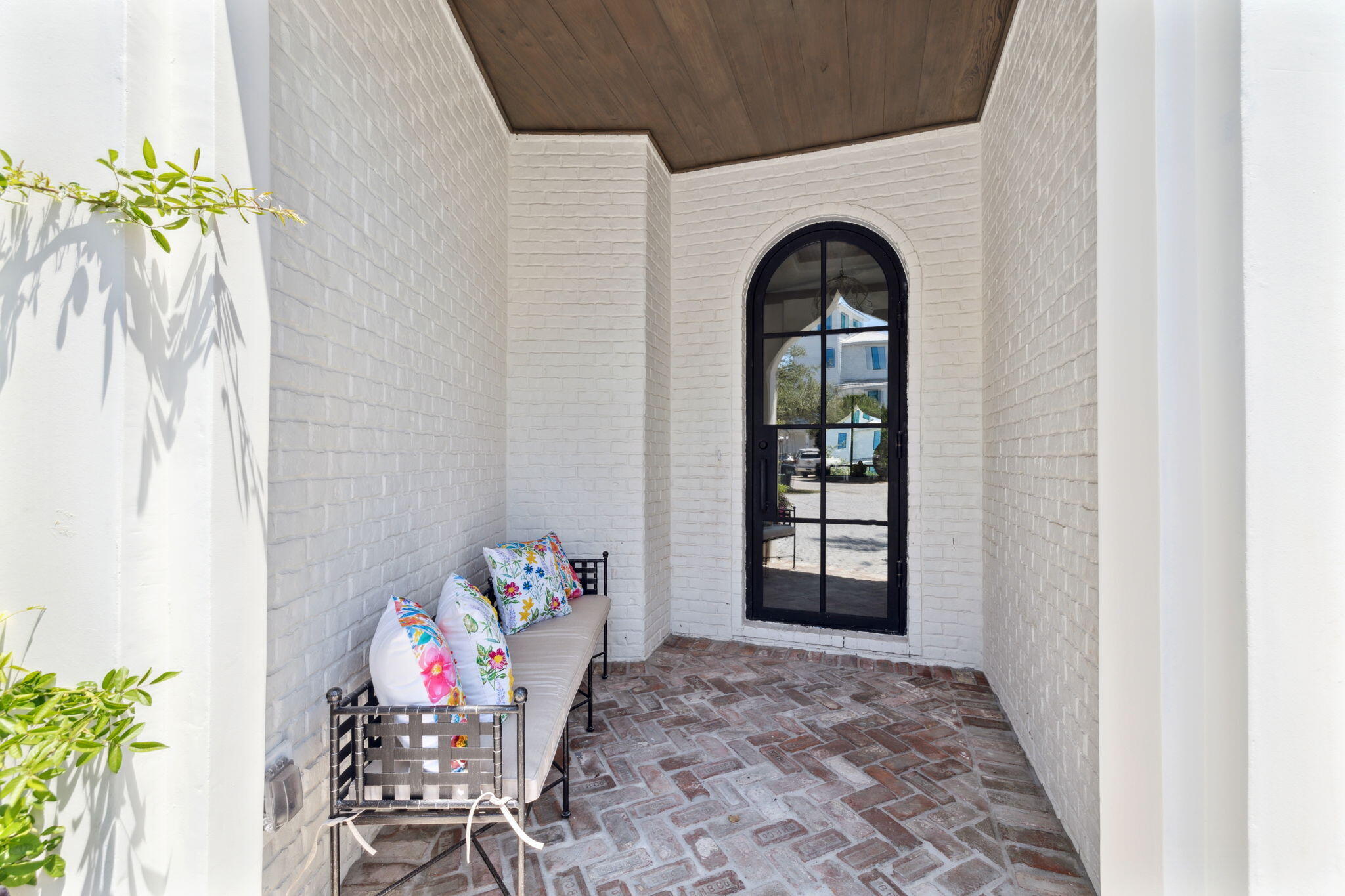 Seawalk Circle - Residential
