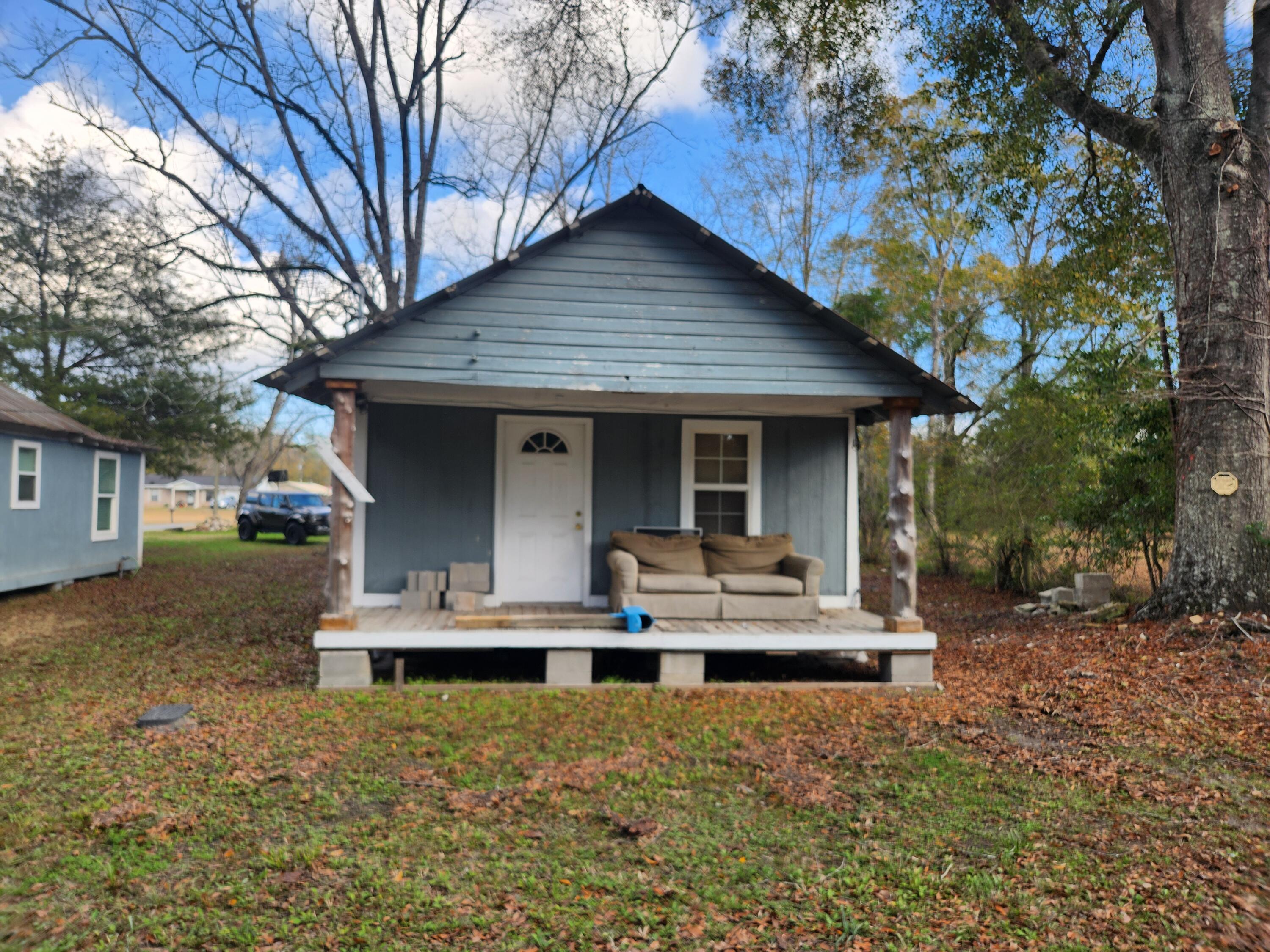 ATTENTION INVESTORS. Several opportunities await in Chipley on Main street. This interior lot home is needing its remodel process to be completed. There is an adjoining corner parcel with another home that can be purchased as a package deal giving you several opportunities such as a total of 2 rentals properties, 2 fix and flips, or expand your rental potential by building two additional homes on the backside of the two parcels. MLS # 965393 Local schools are Kate M. Smith Elementary, Roulhac Middle, and Chipley High School. MOTIVATED seller . BRING ALL OFFERS