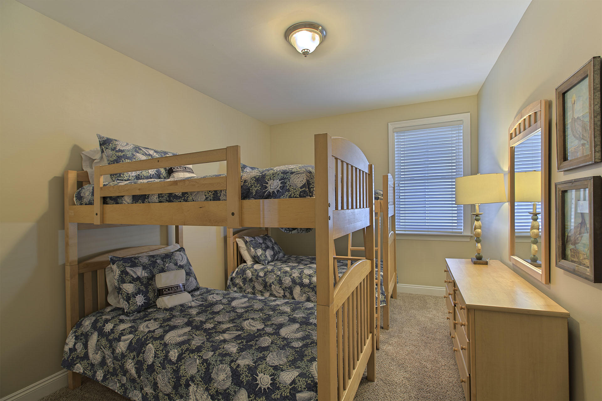 TANG-O-MAR S/D UNREC - Residential