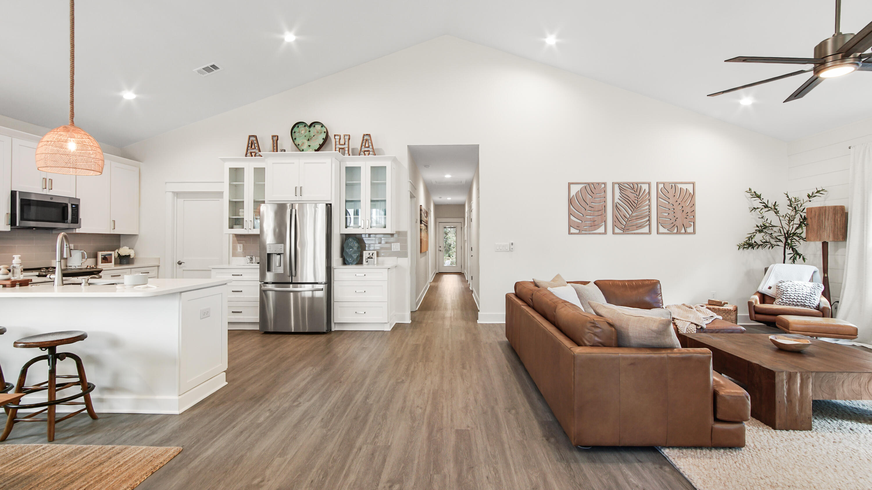 MAGNOLIA BEACH - Residential