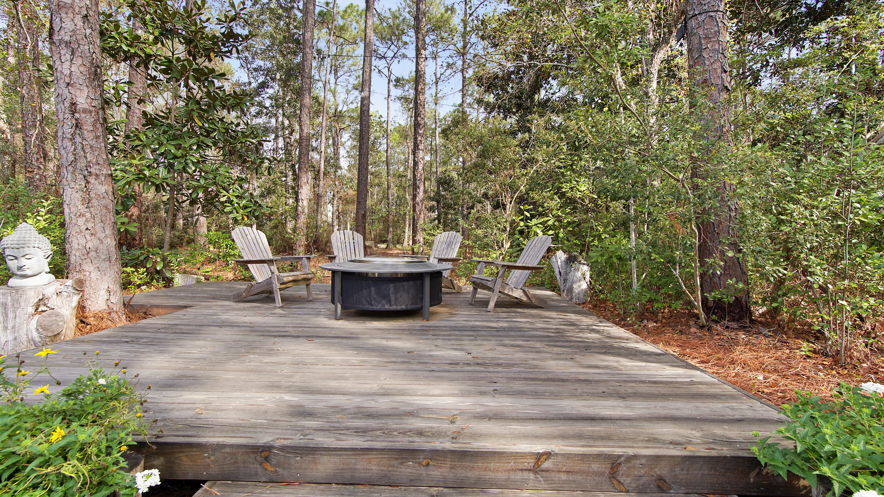 MAGNOLIA BEACH - Residential