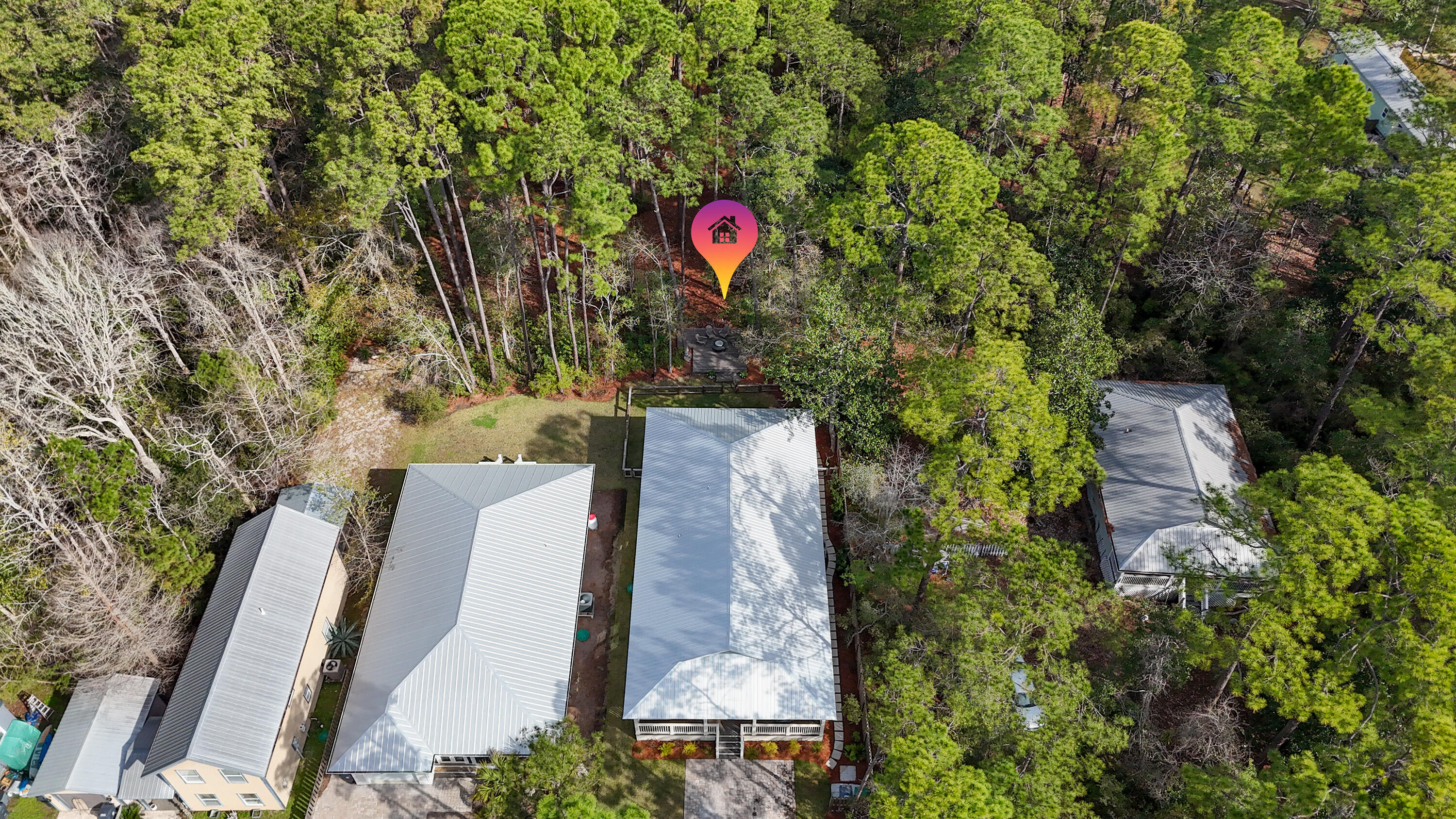 MAGNOLIA BEACH - Residential