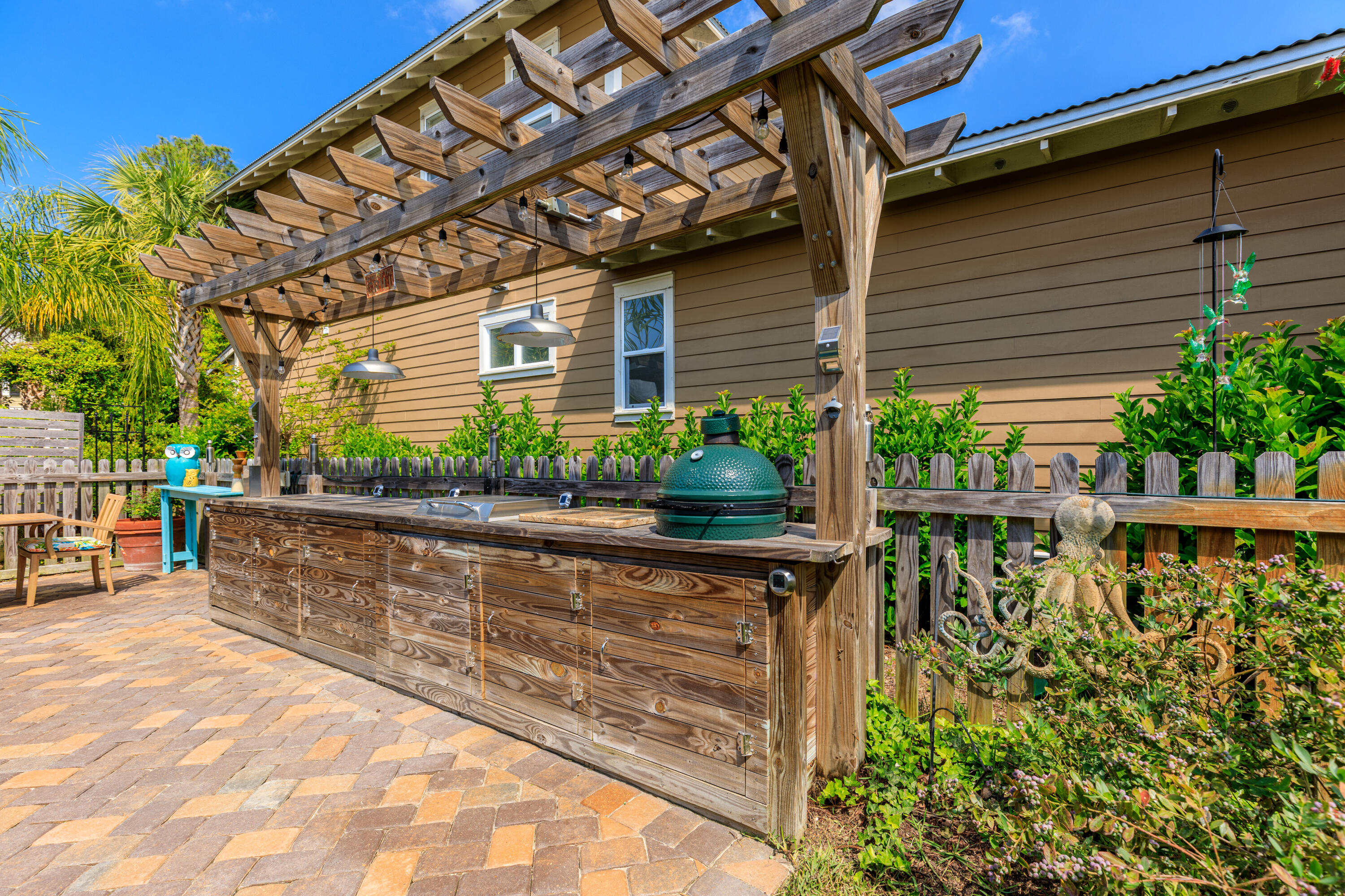 CARSON OAKS - Residential