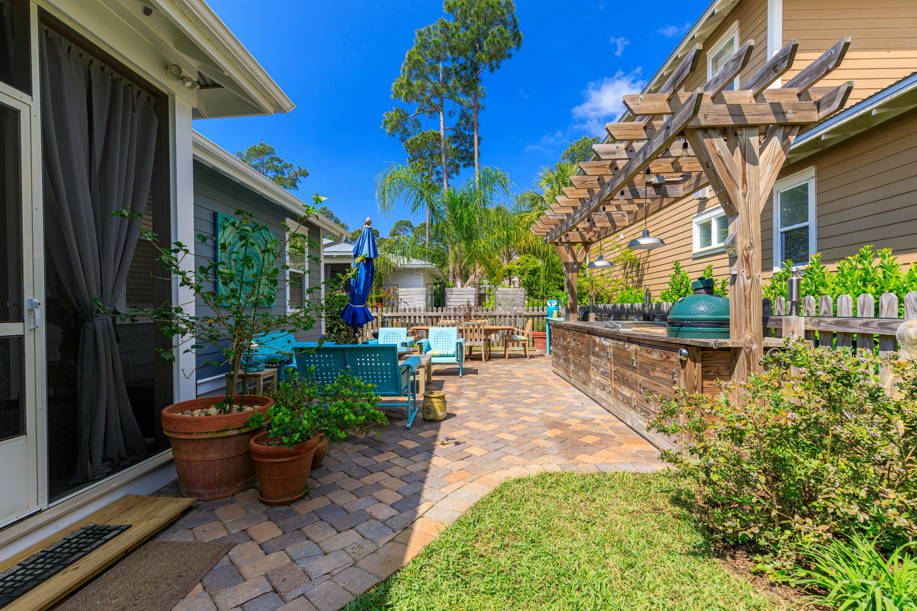 CARSON OAKS - Residential