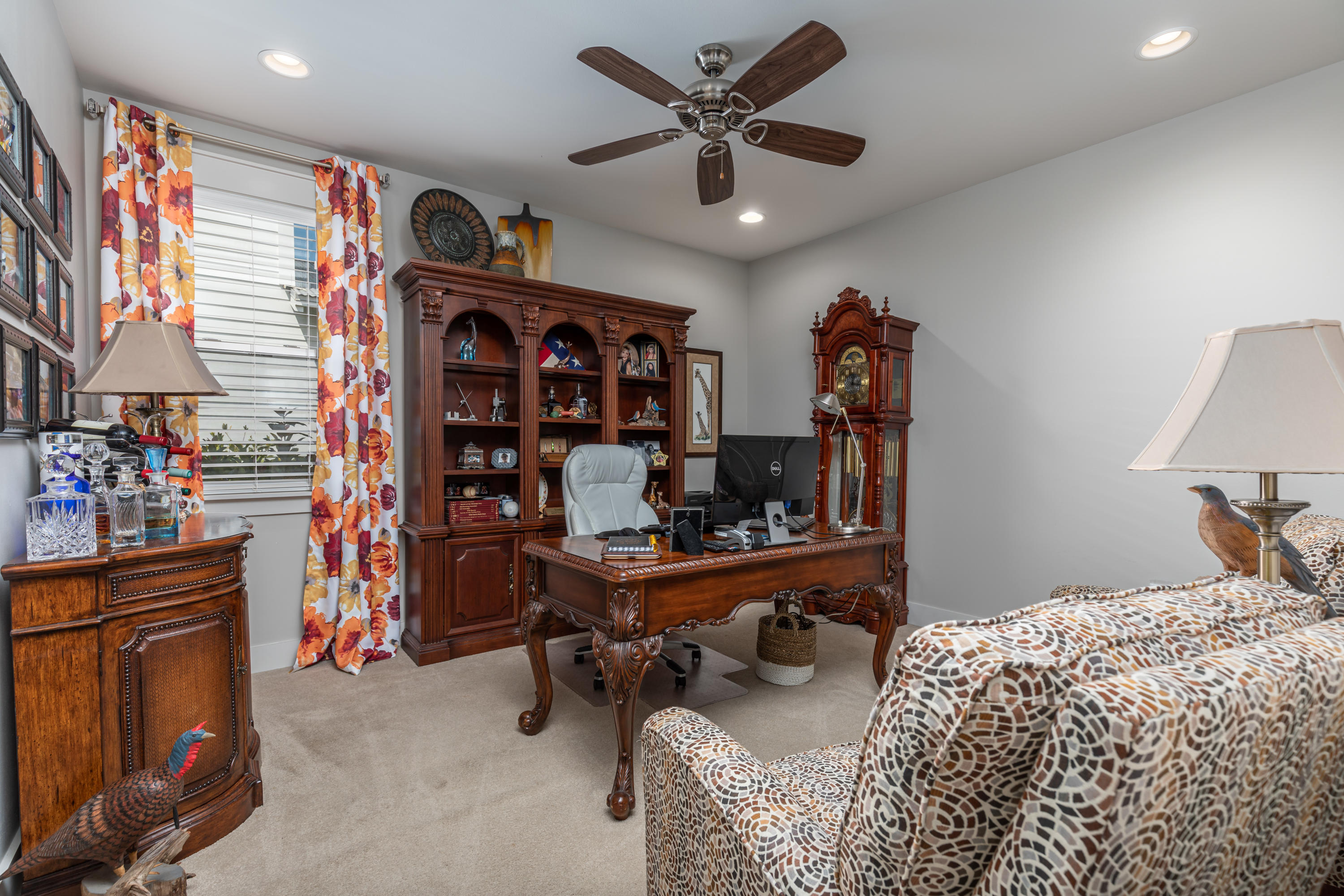 CARSON OAKS - Residential