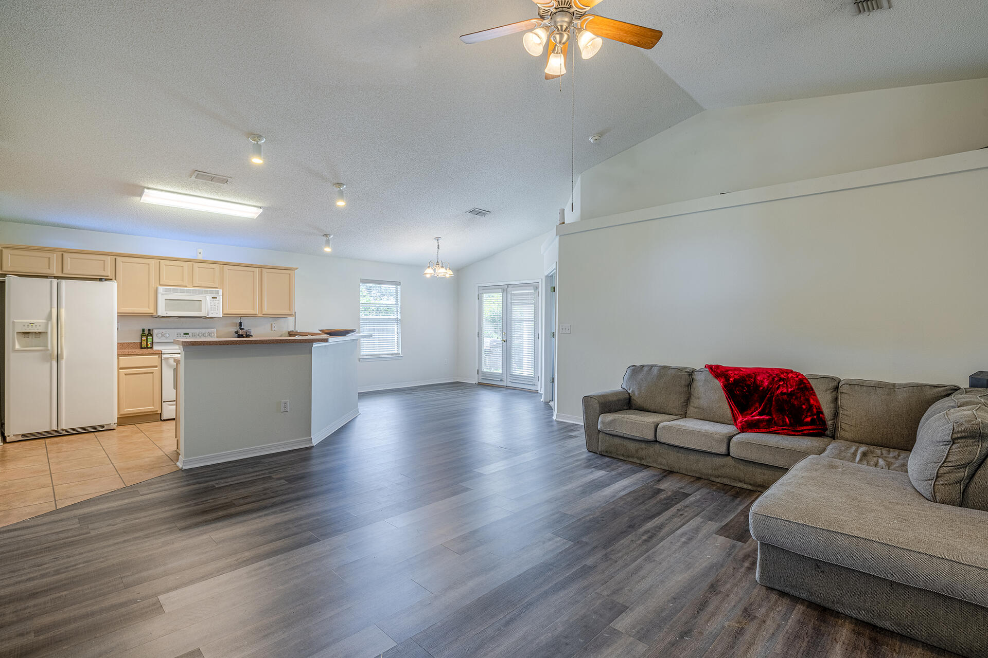 REDSTONE ESTATES - Residential