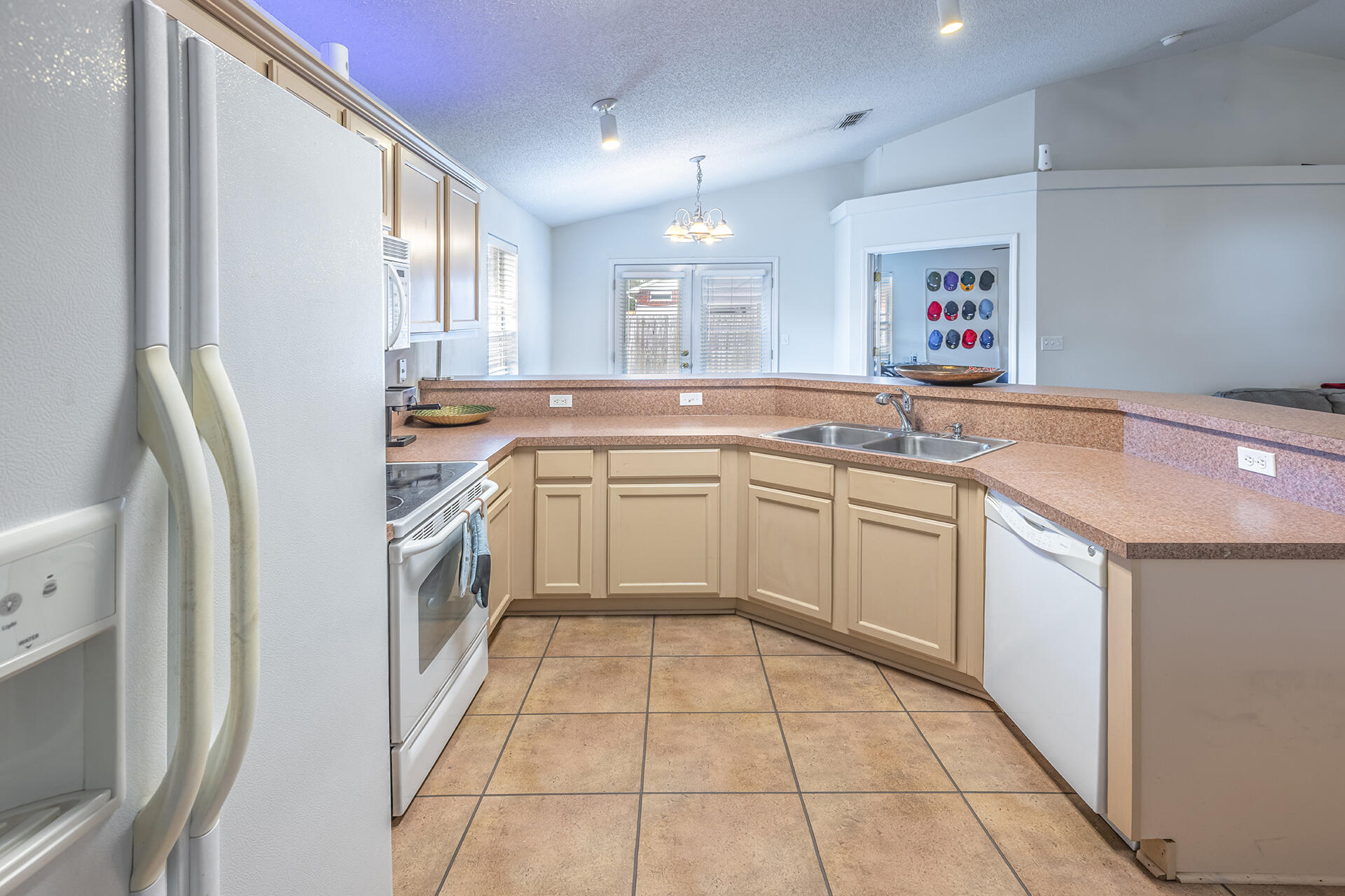 REDSTONE ESTATES - Residential