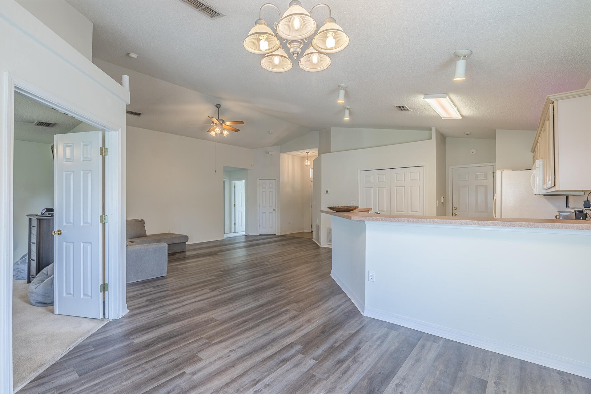 REDSTONE ESTATES - Residential