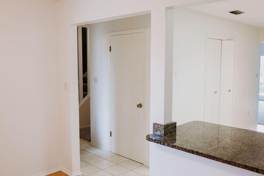 FT WALTON S0UTH-INTR (331004.00) - Residential