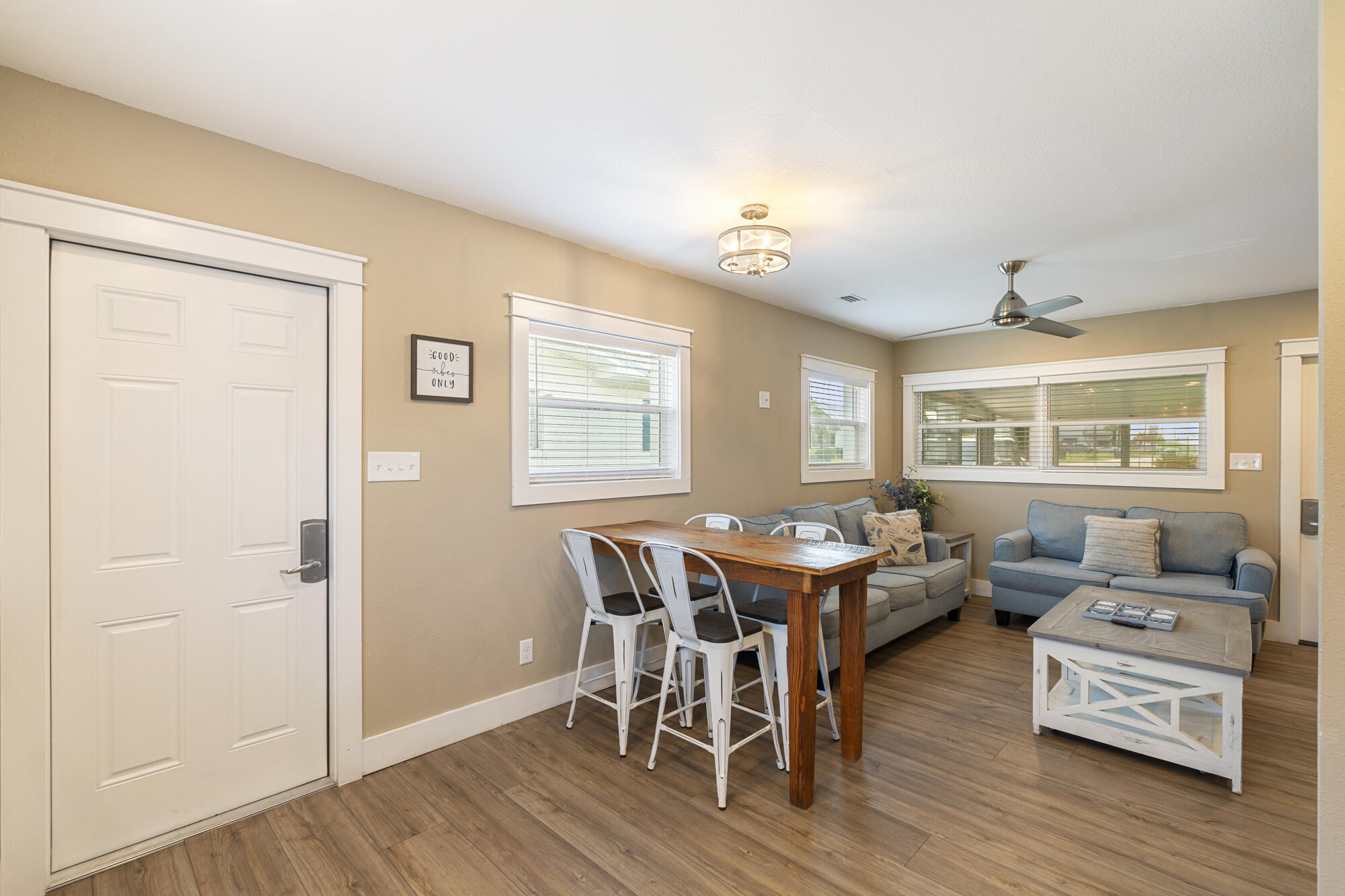 KISKA BEACH 1ST ADDN - Residential