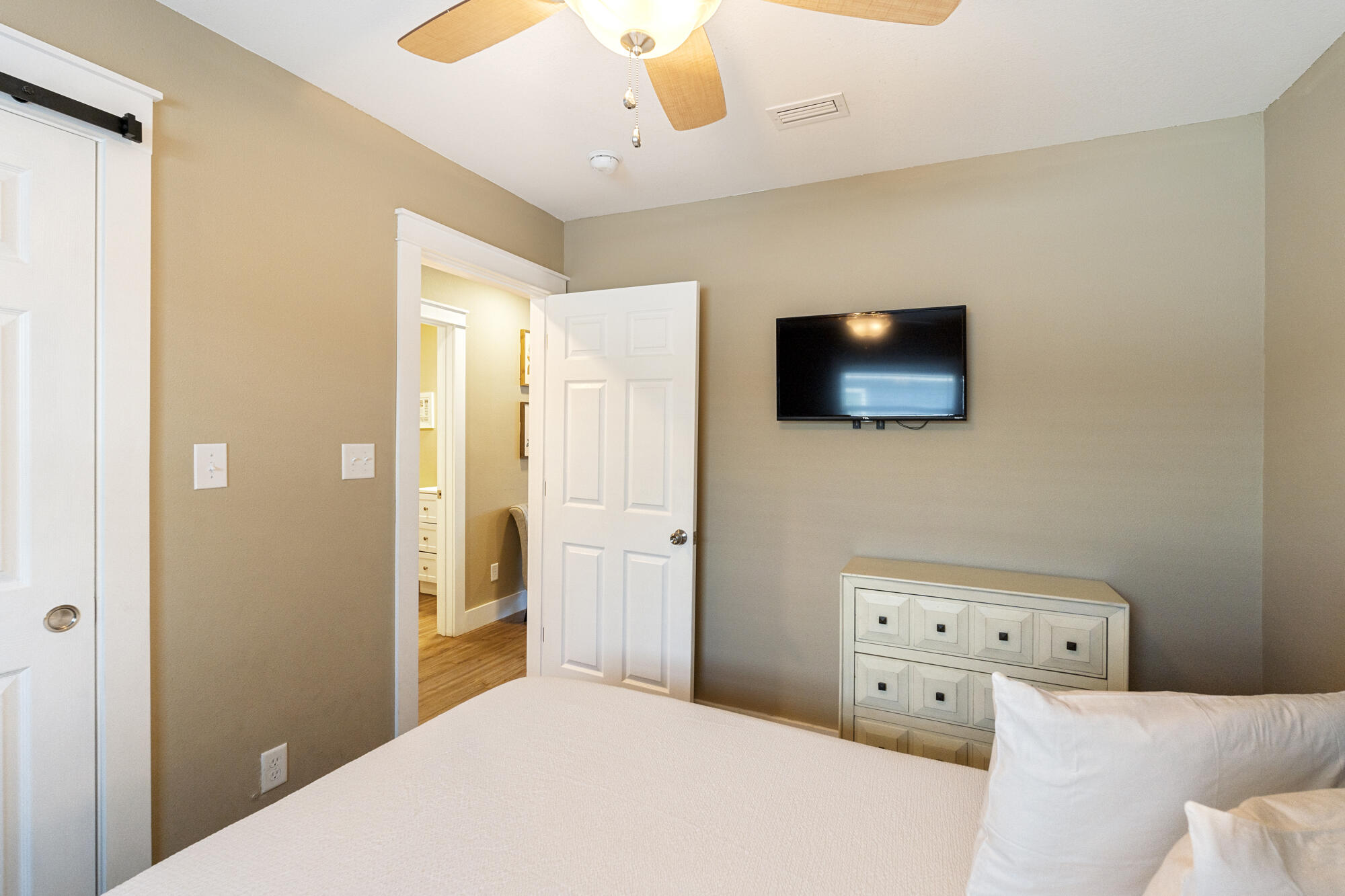 KISKA BEACH 1ST ADDN - Residential