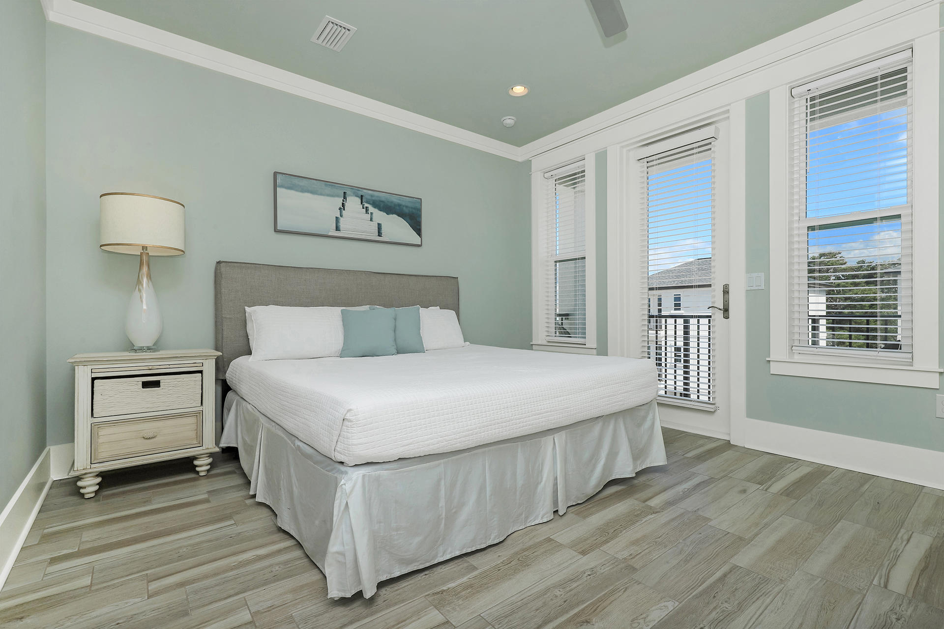 HIDDEN PALMS - Residential