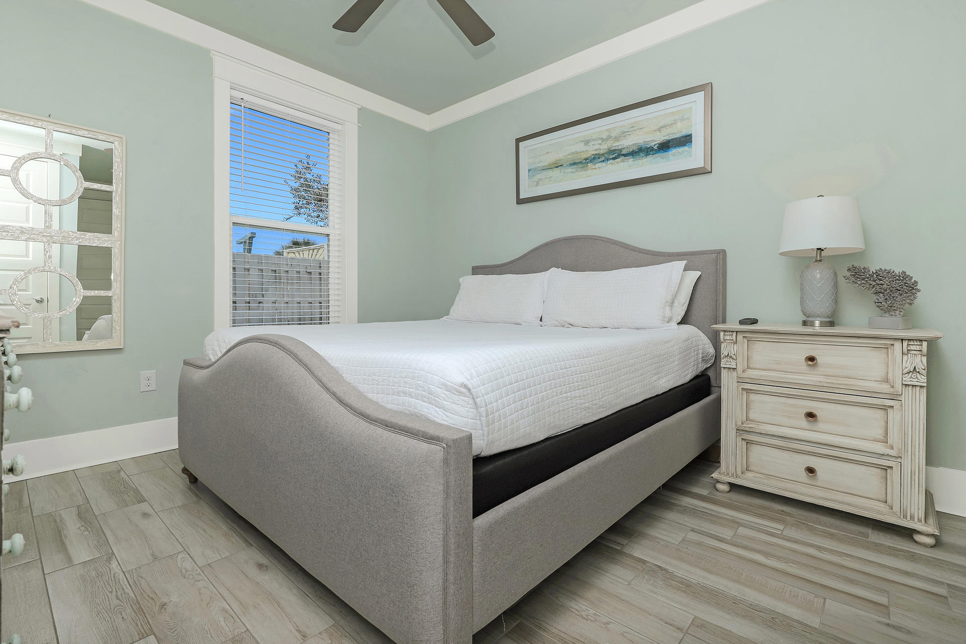 HIDDEN PALMS - Residential