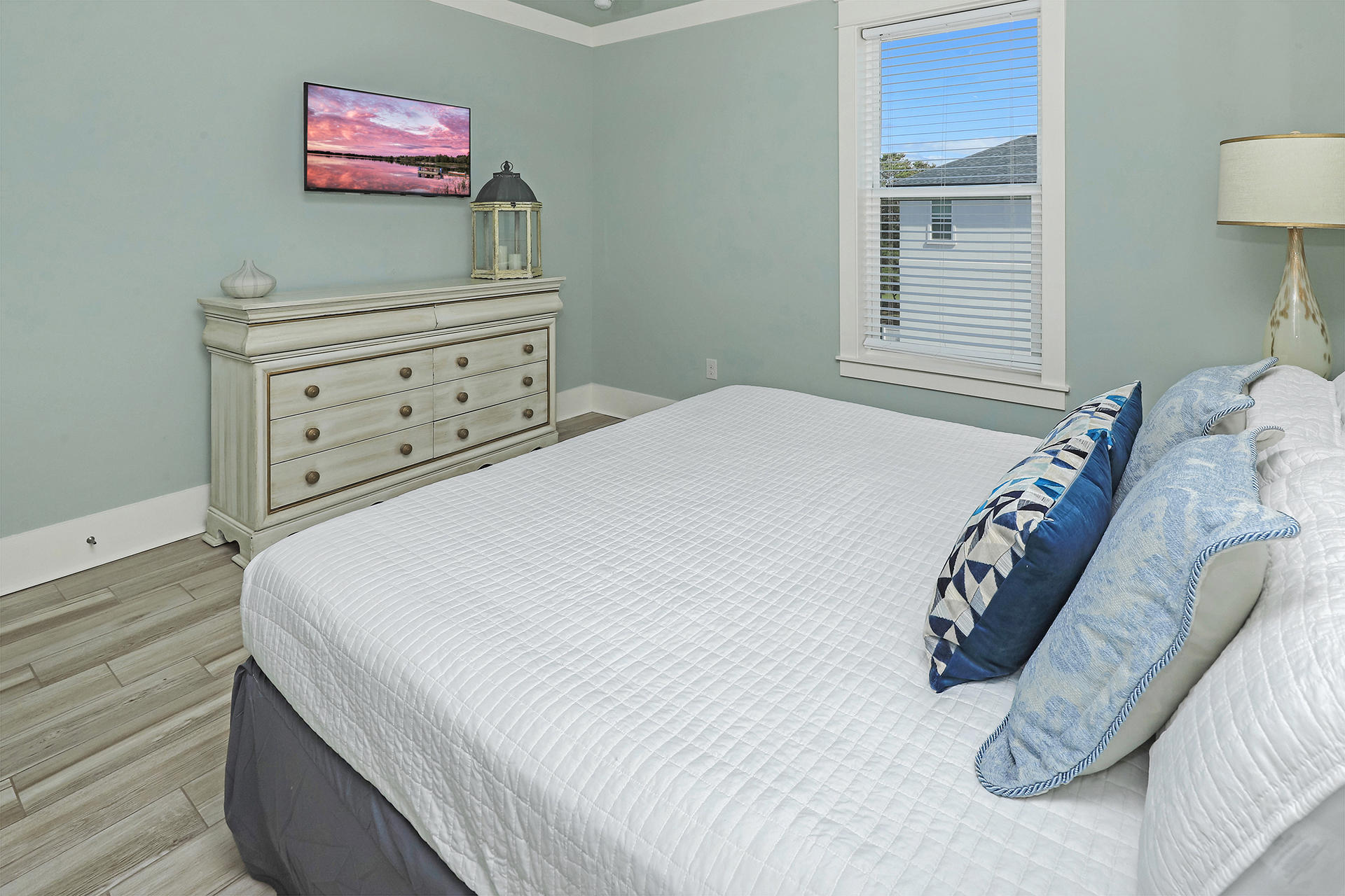 HIDDEN PALMS - Residential