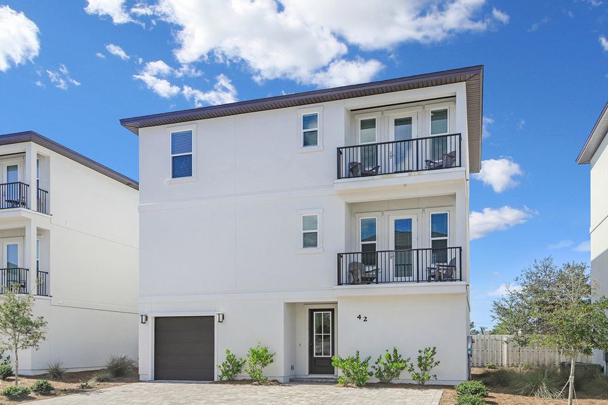 Newer construction in the ''Heart of Crystal Beach.'' FULLY FURNISHED. Walking distance to the beach or take your GOLF CART, which is included. Hidden Palms, which is south of Hwy 98, offers a community pool, lawn service, and more. This 3 story home boast privacy, comfort, and great access to community conveniences and of course our sandy white beaches. Top of the line finishes include tile plank flooring, high ceilings, 8ft doors, custom trim, dual balconies, space for outdoor grilling,  and a modern serene beach decor.  Plus the coveted garage for extra storage. It has it all and it's ready for YOU!
Don't miss out on this turn key vacation rental home that has protentional to earn between $80-$90K annually.