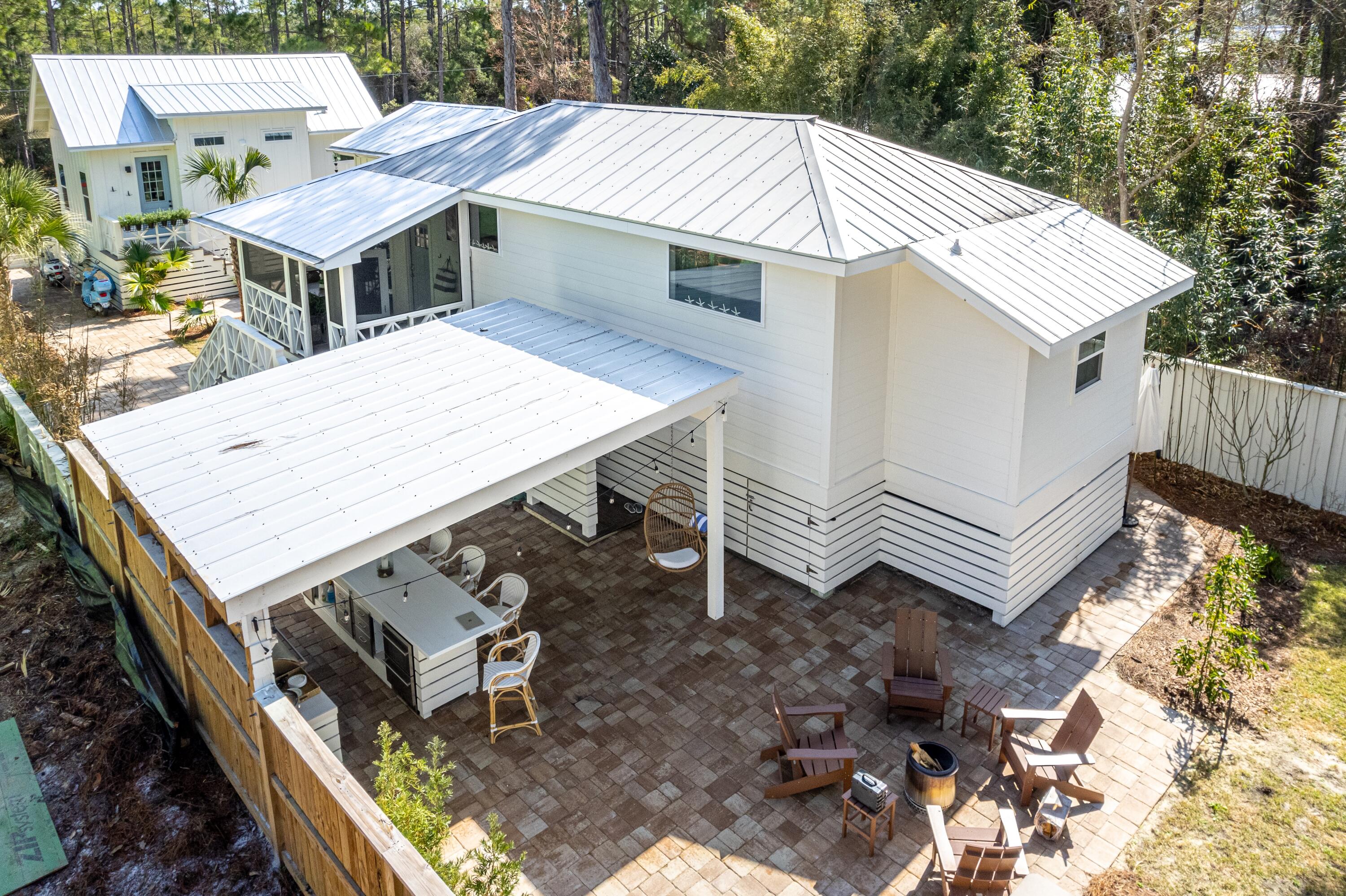 GULF SHORE MANOR - Residential