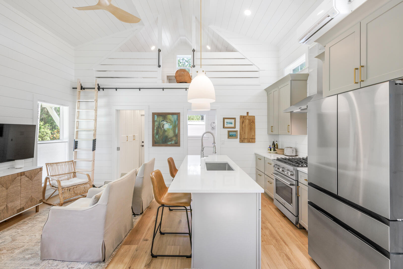 GULF SHORE MANOR - Residential