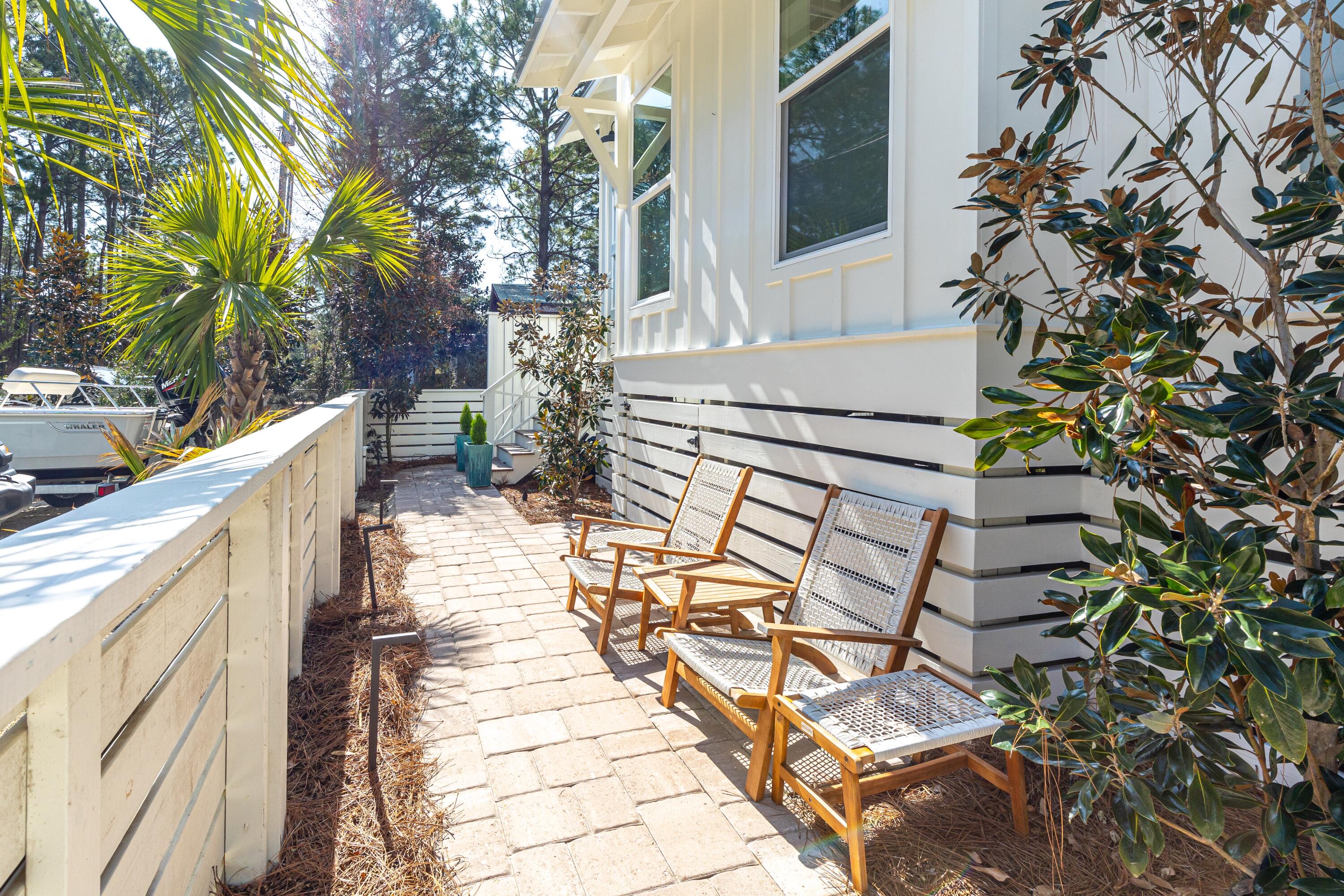 GULF SHORE MANOR - Residential