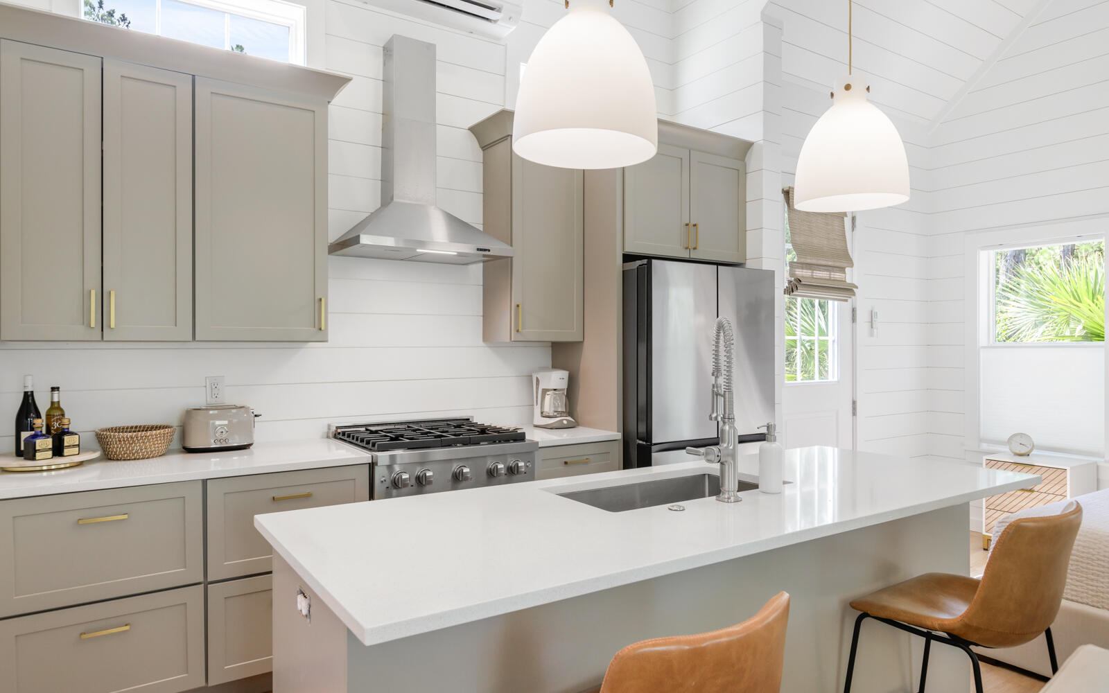 GULF SHORE MANOR - Residential