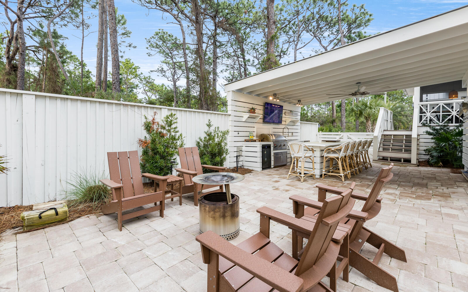 GULF SHORE MANOR - Residential