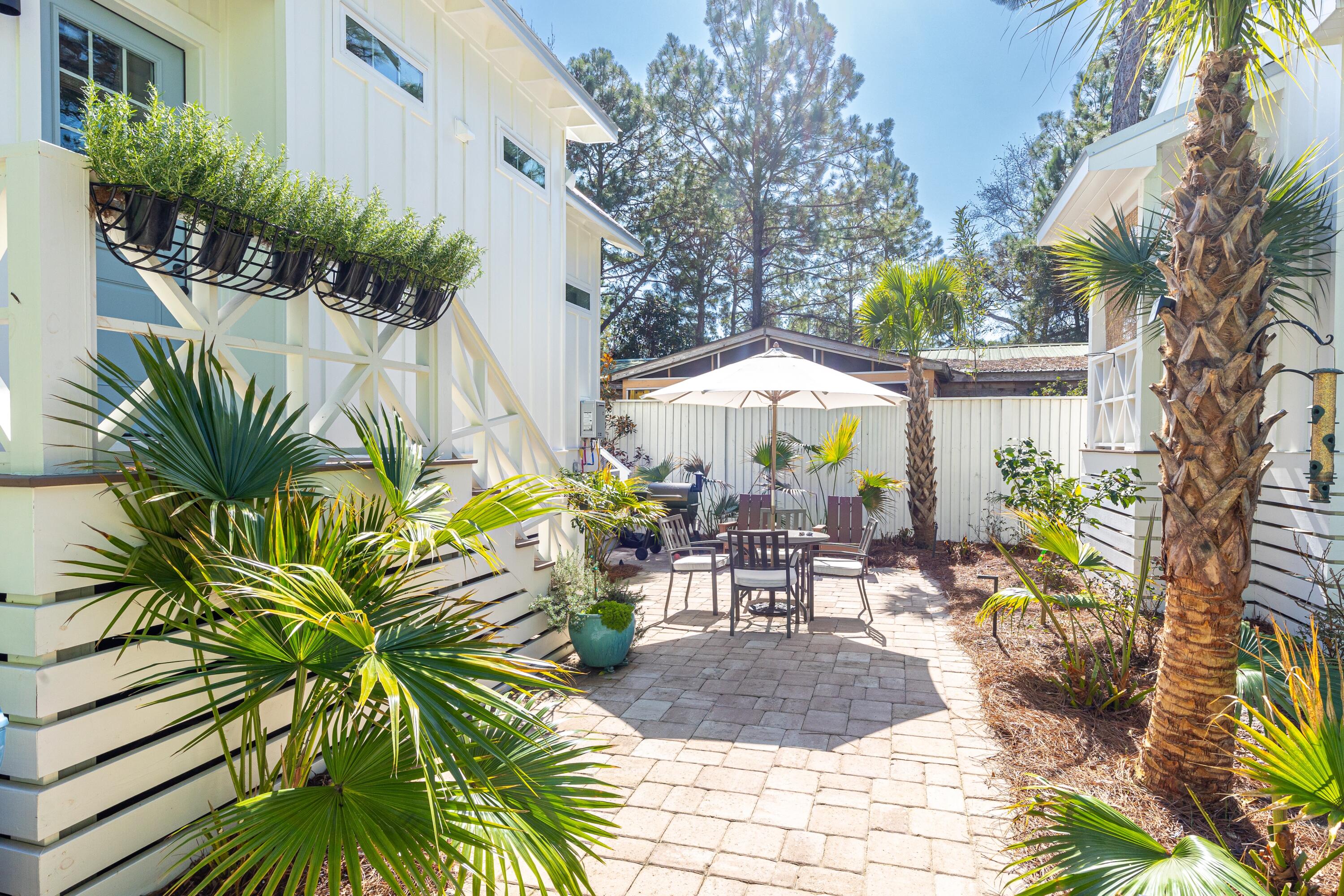 GULF SHORE MANOR - Residential