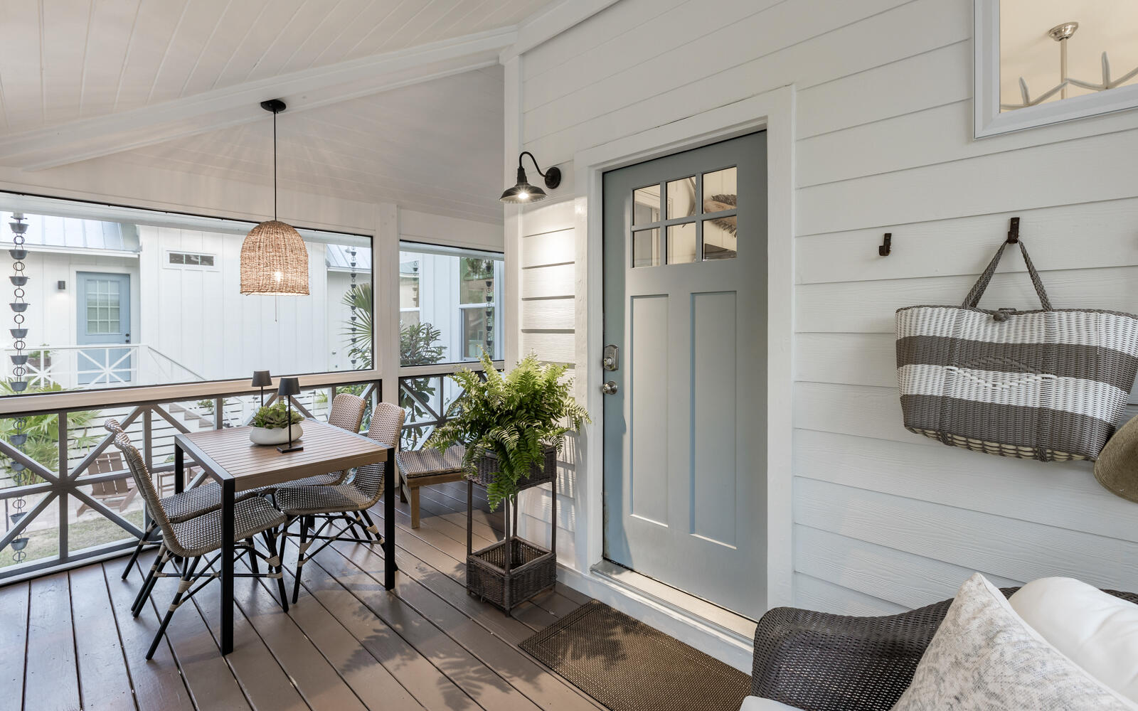 GULF SHORE MANOR - Residential