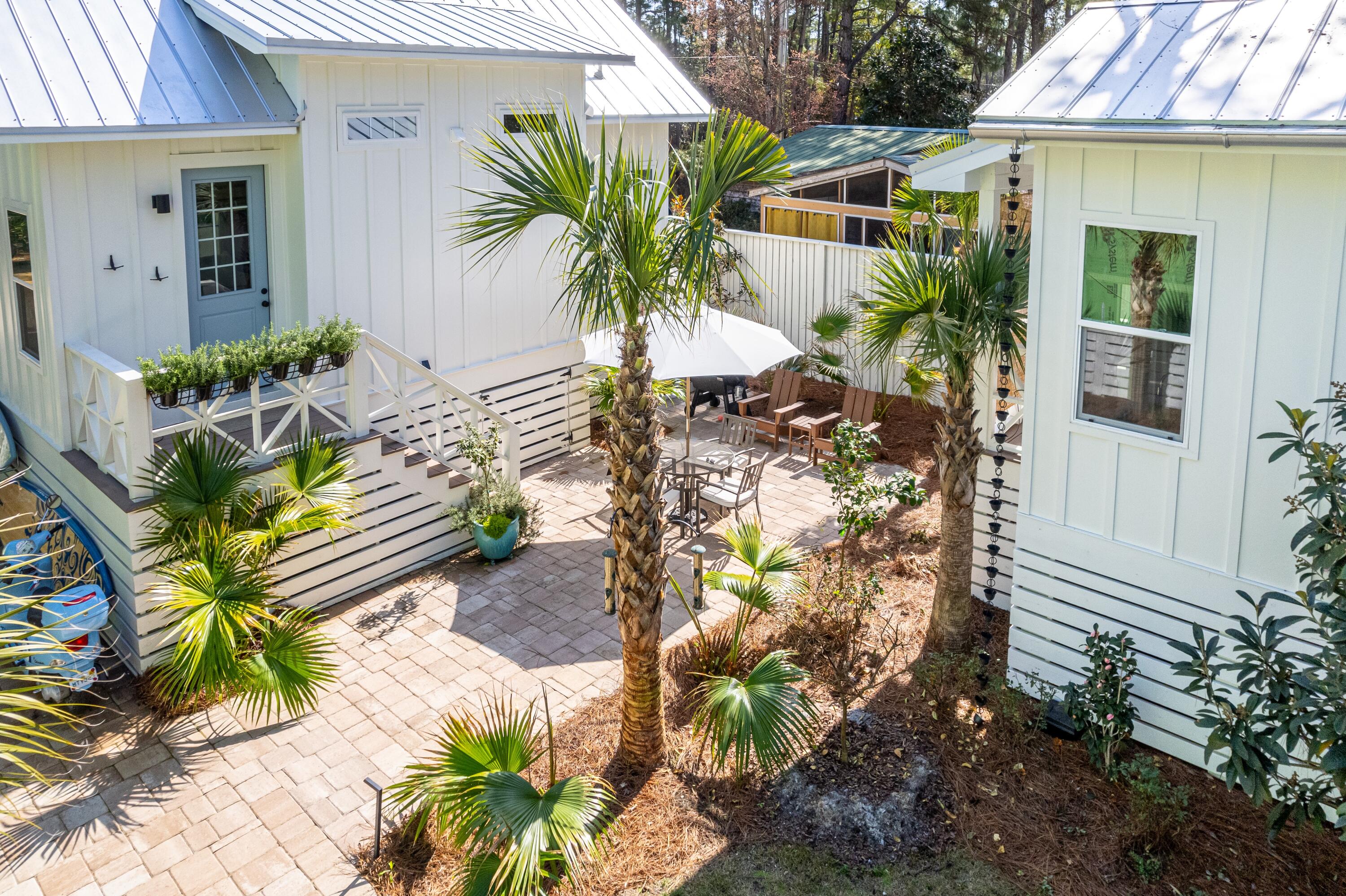 GULF SHORE MANOR - Residential