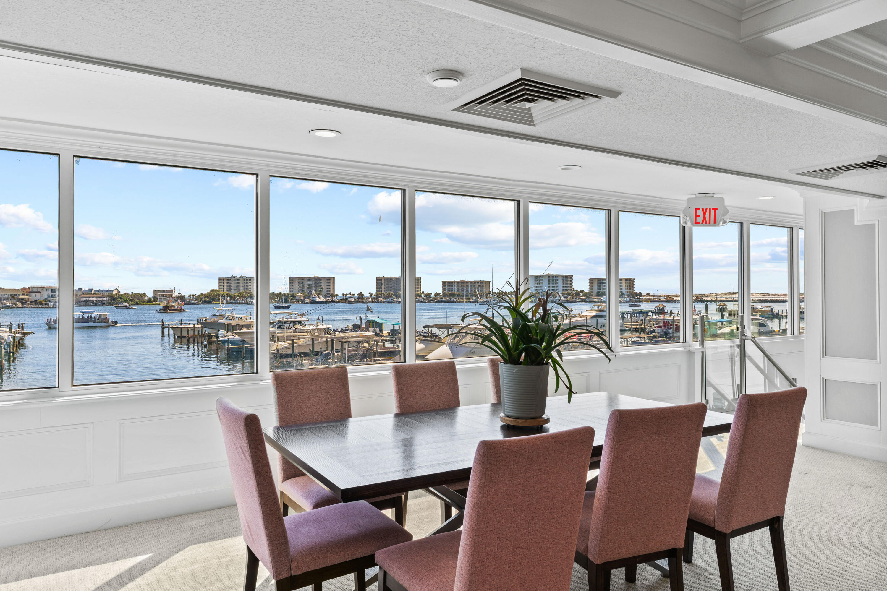 DESTIN YACHT CLUB - Residential