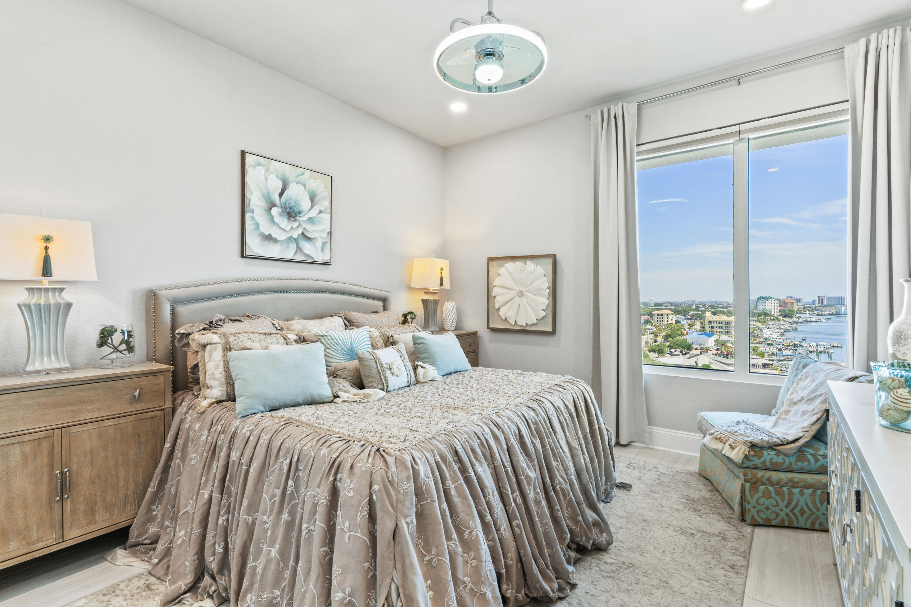 DESTIN YACHT CLUB - Residential