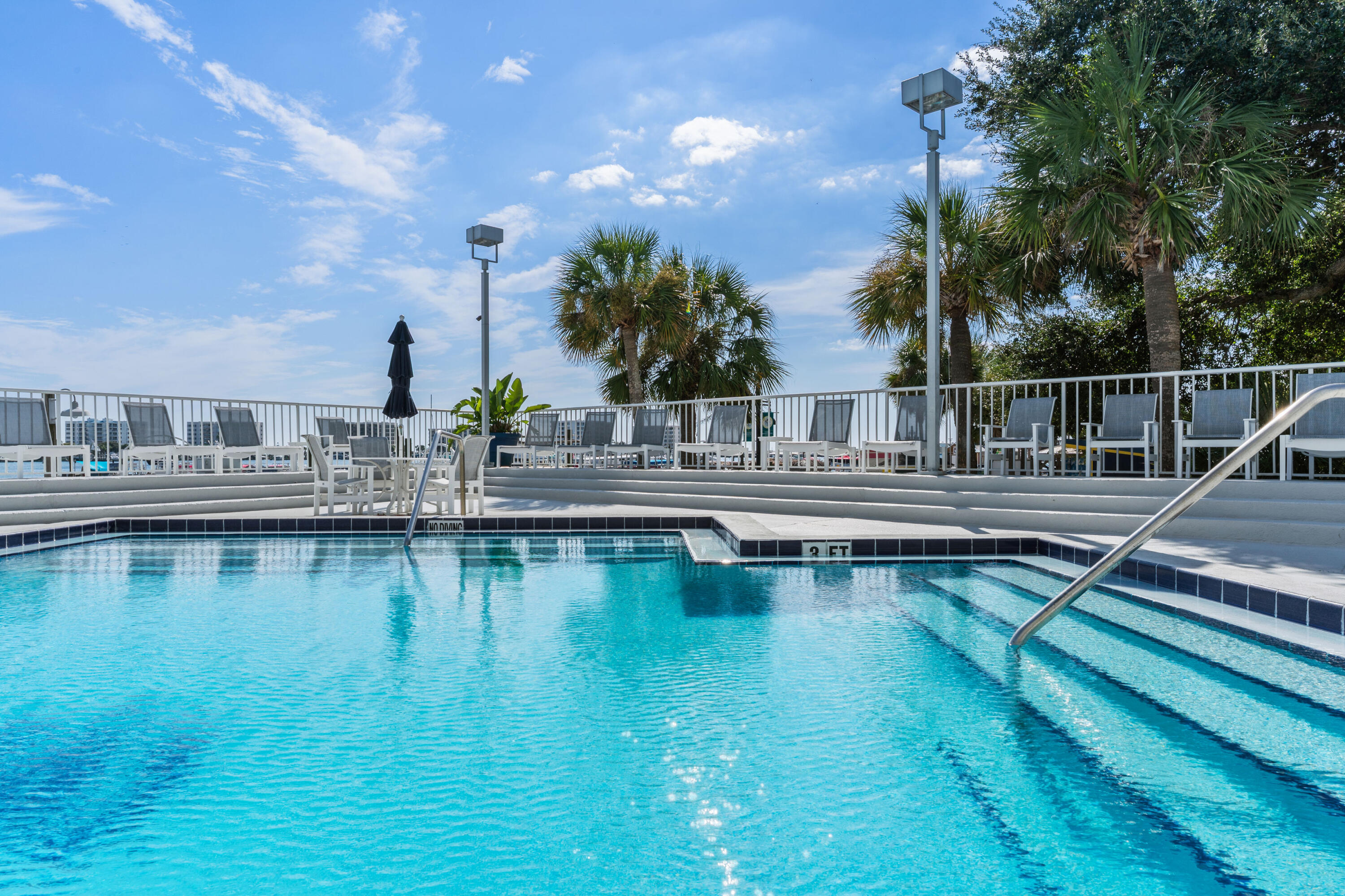 DESTIN YACHT CLUB - Residential