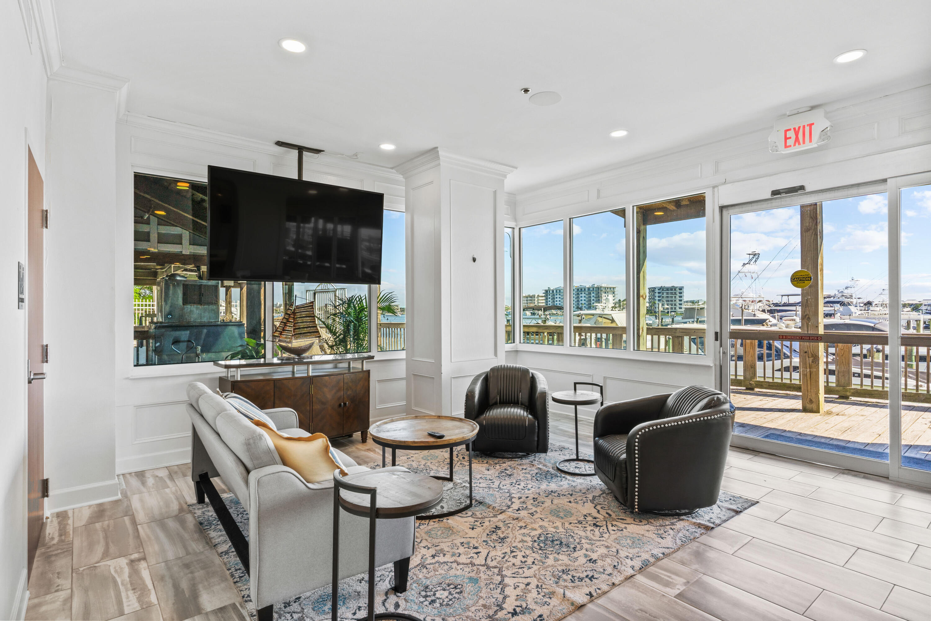 DESTIN YACHT CLUB - Residential