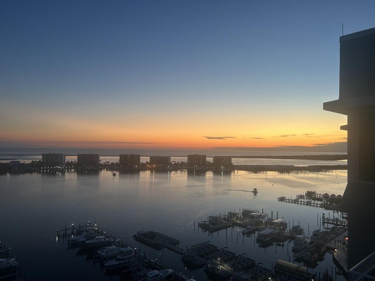 DESTIN YACHT CLUB - Residential