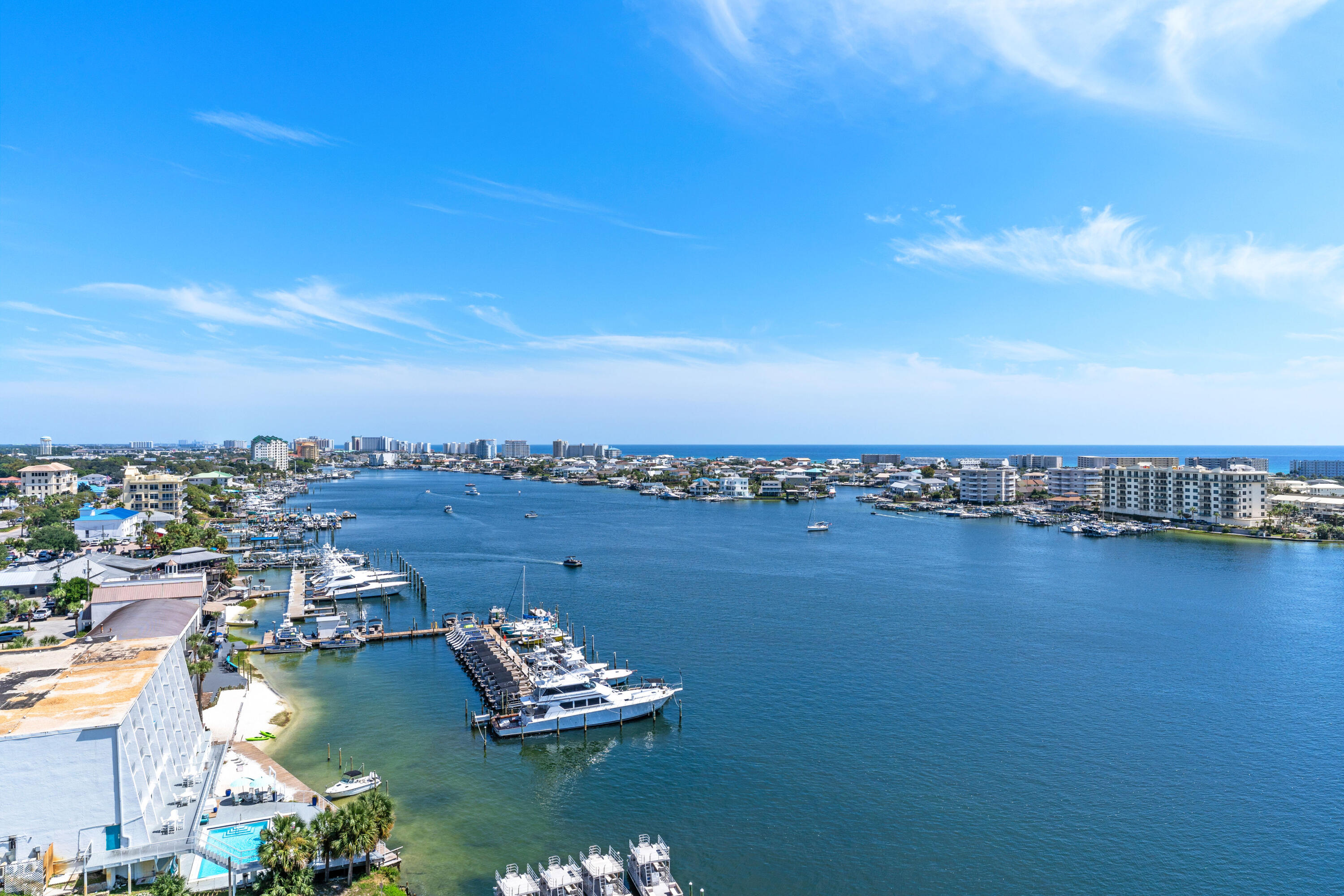 DESTIN YACHT CLUB - Residential