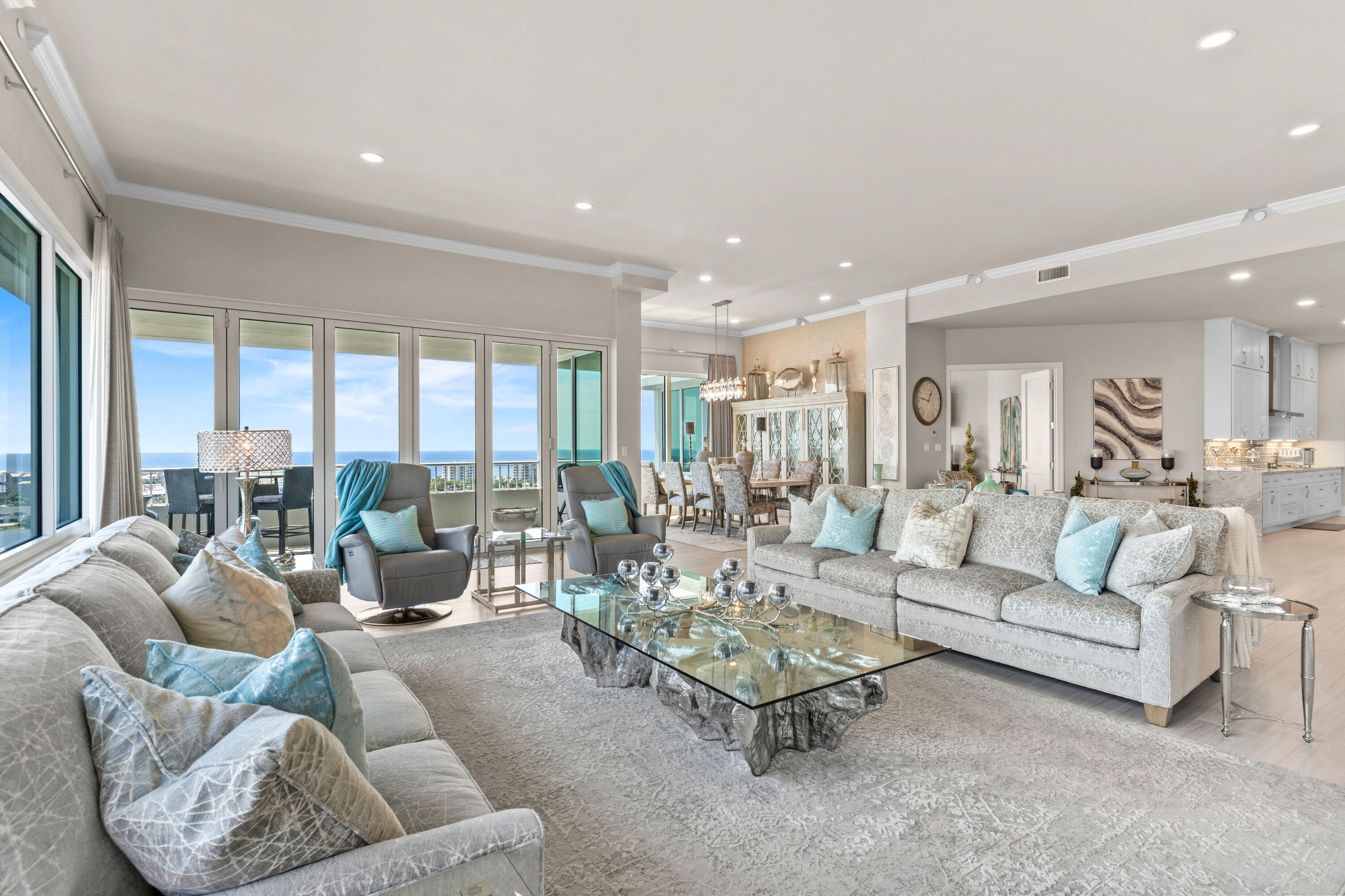 DESTIN YACHT CLUB - Residential