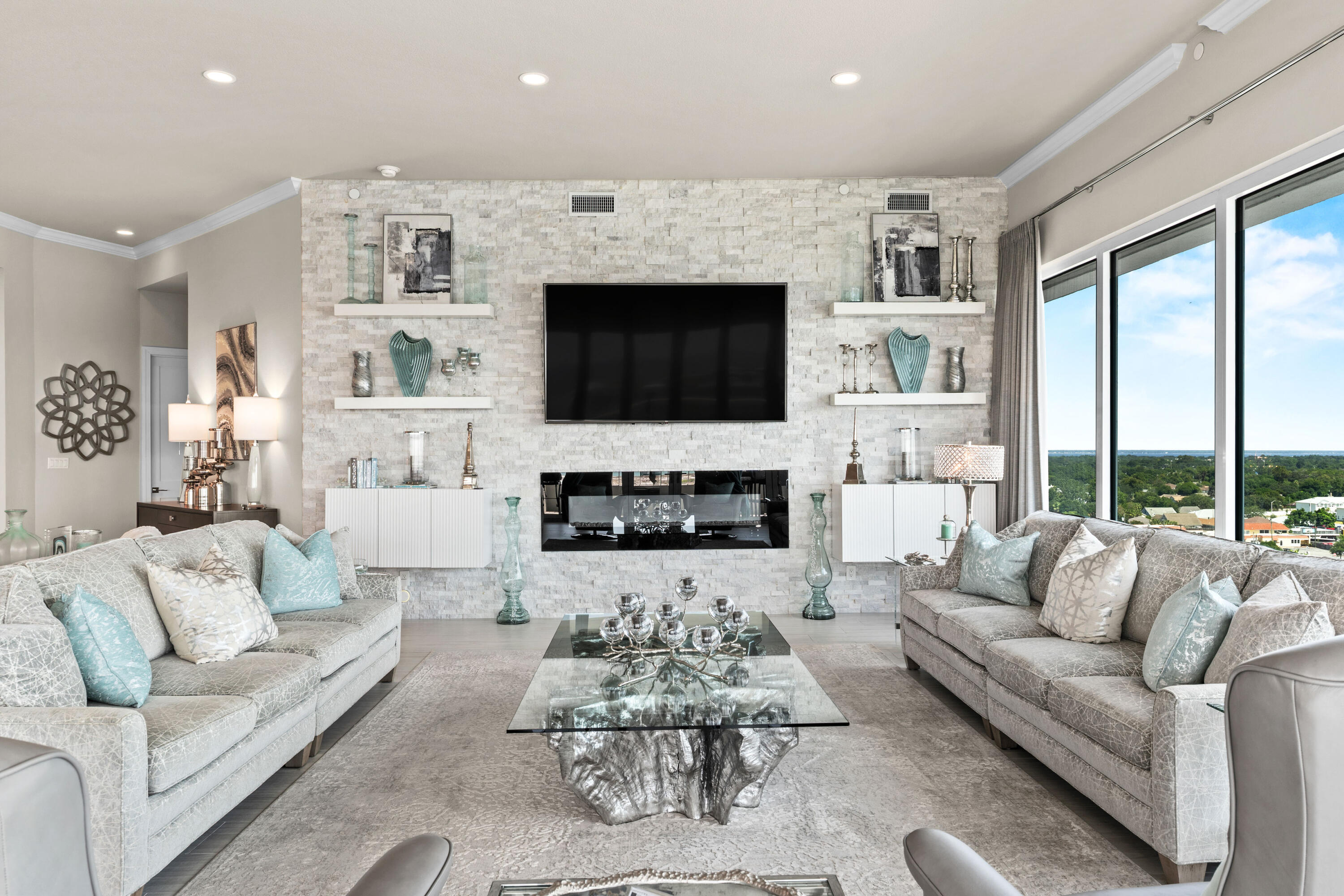 DESTIN YACHT CLUB - Residential