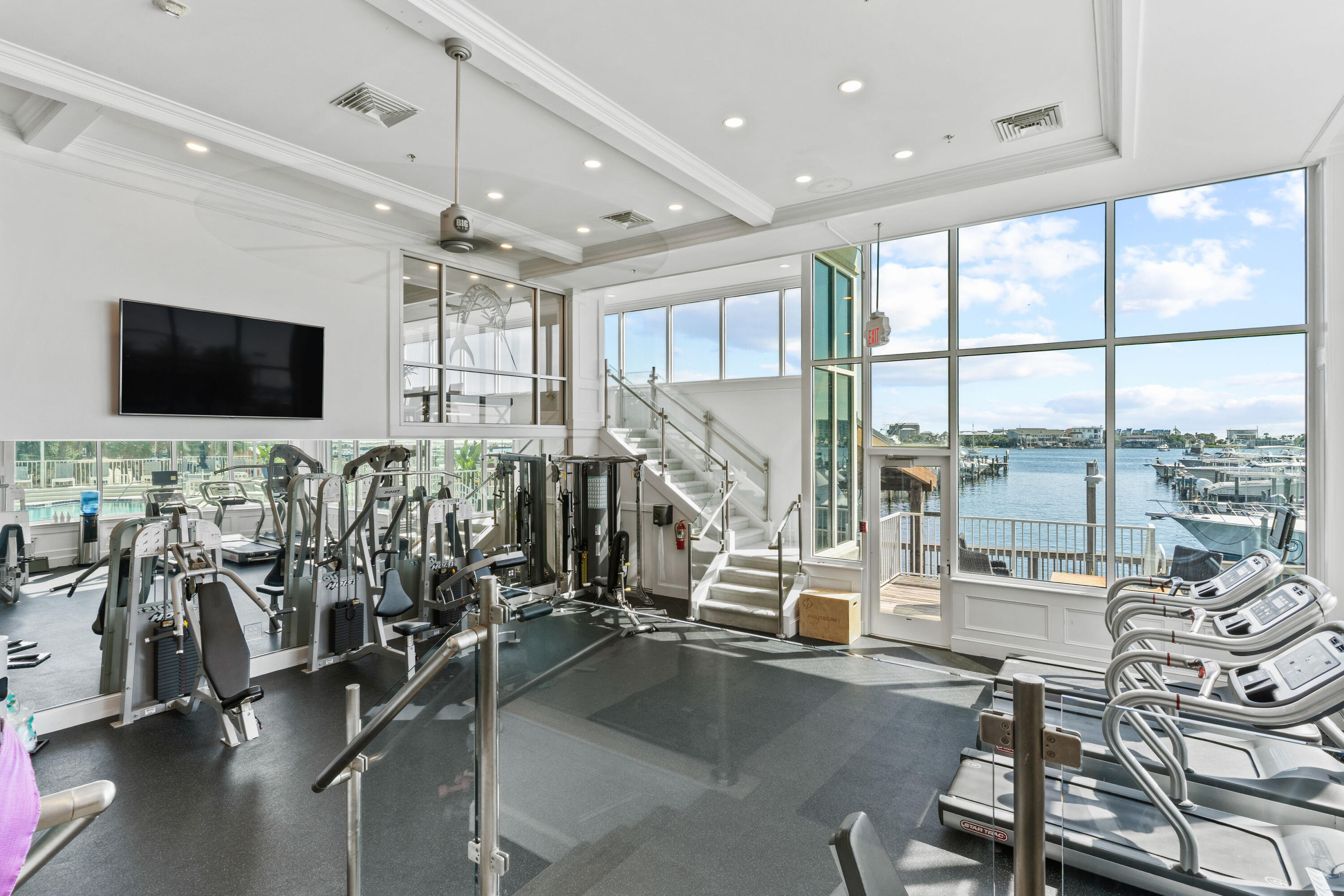 DESTIN YACHT CLUB - Residential