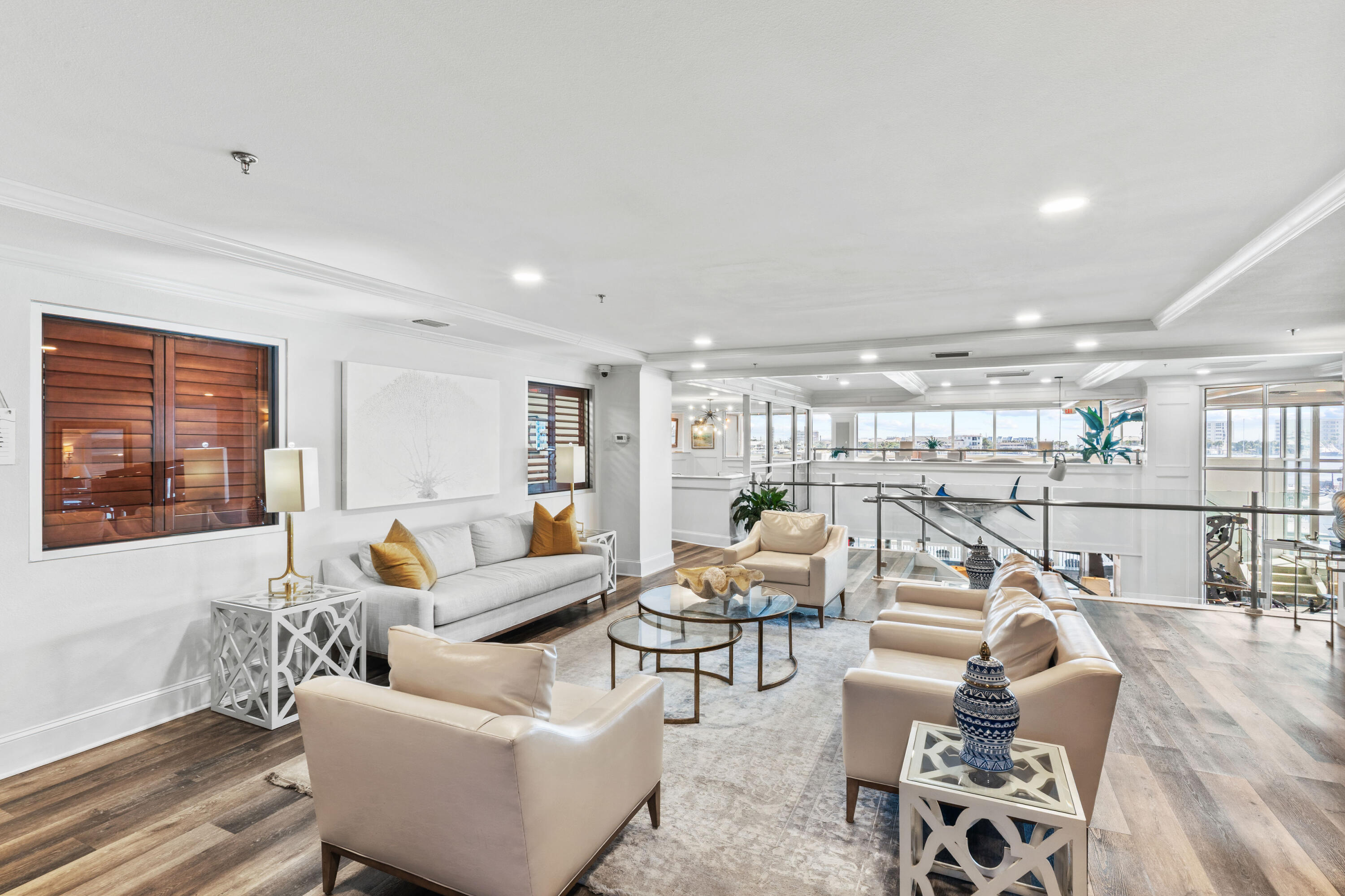 DESTIN YACHT CLUB - Residential