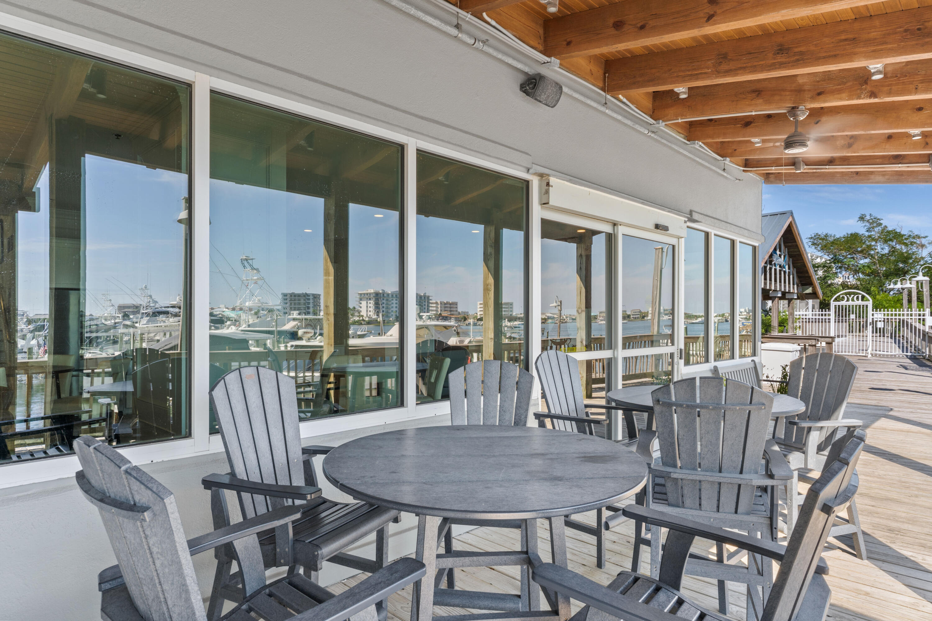 DESTIN YACHT CLUB - Residential