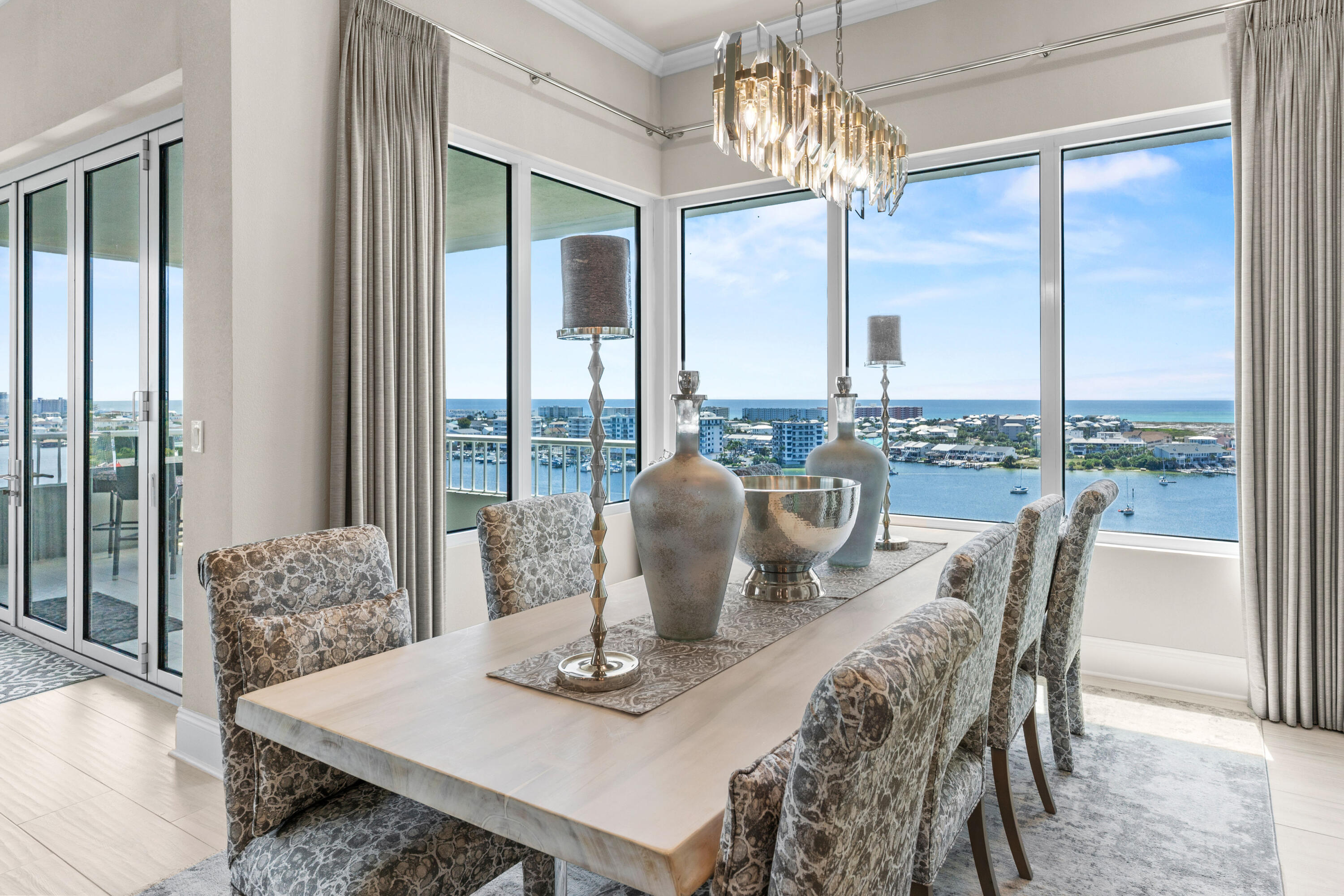 DESTIN YACHT CLUB - Residential