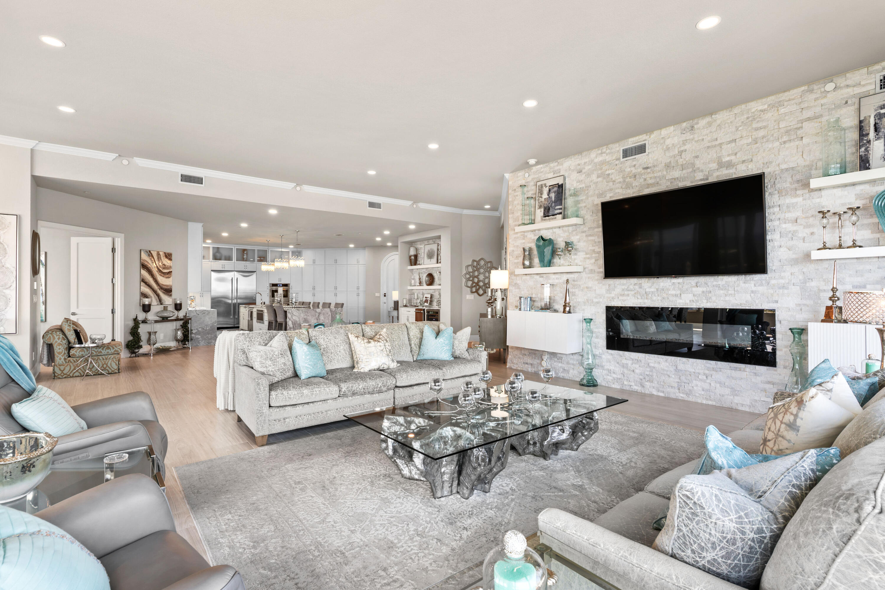 DESTIN YACHT CLUB - Residential