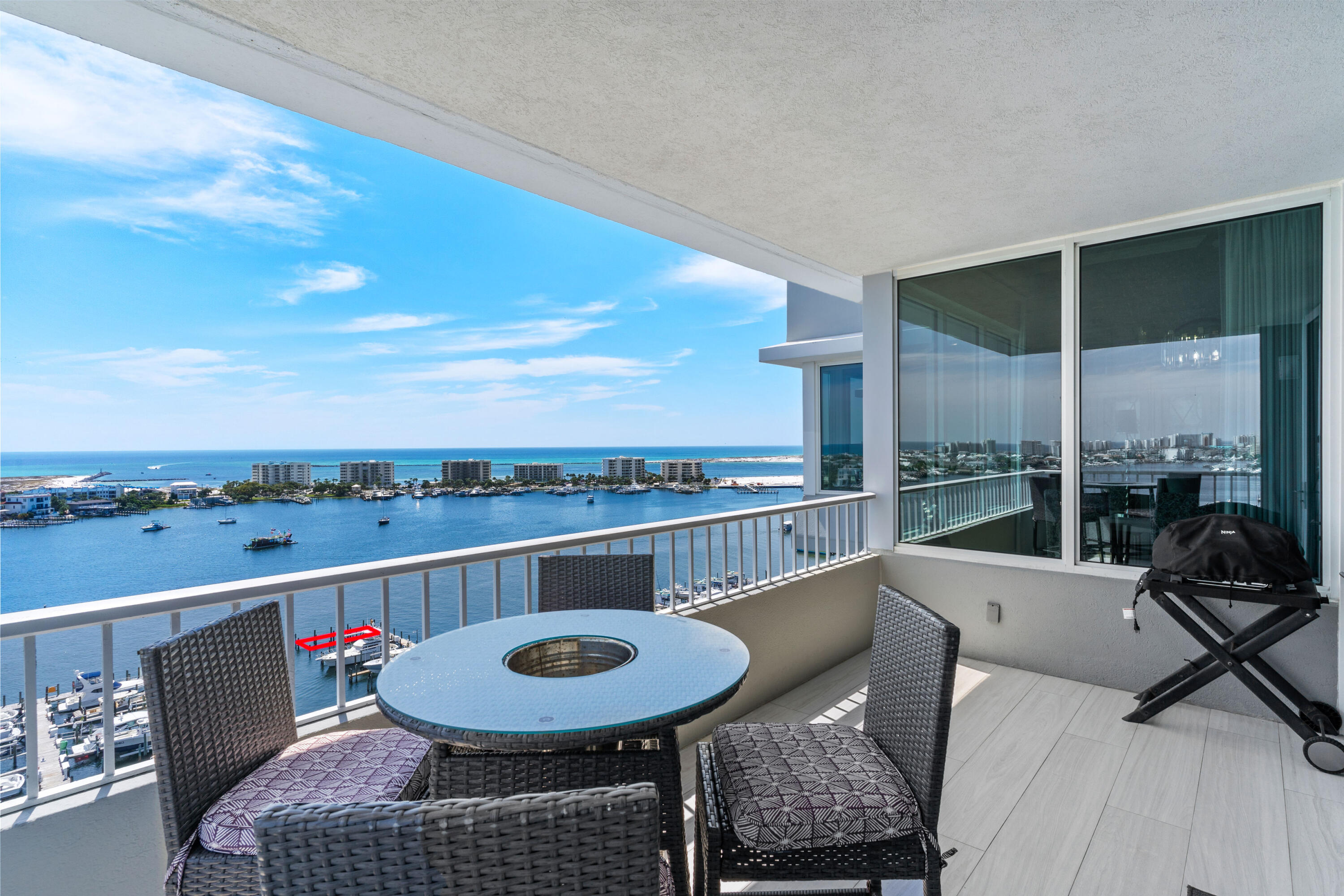 DESTIN YACHT CLUB - Residential