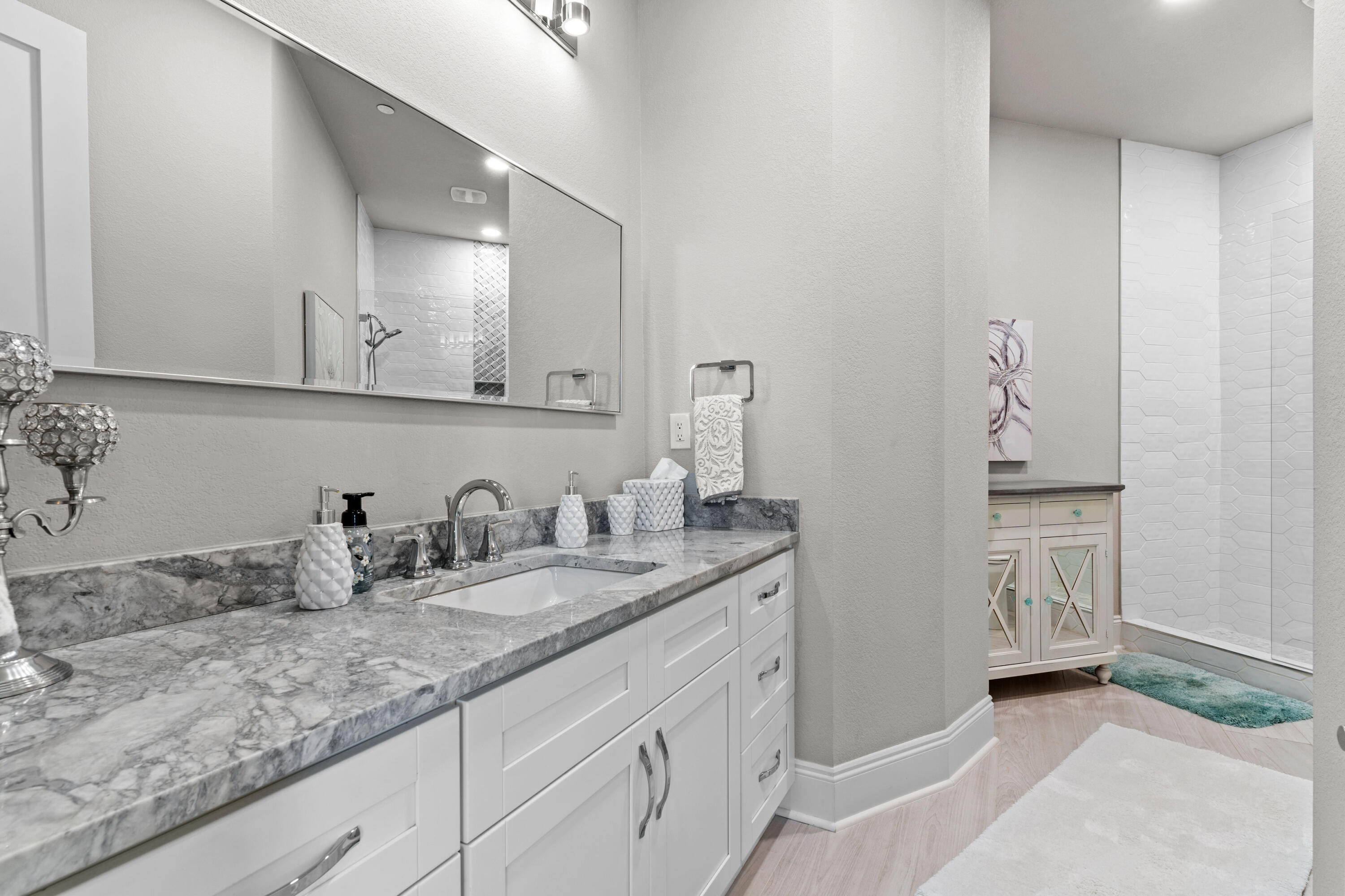 DESTIN YACHT CLUB - Residential