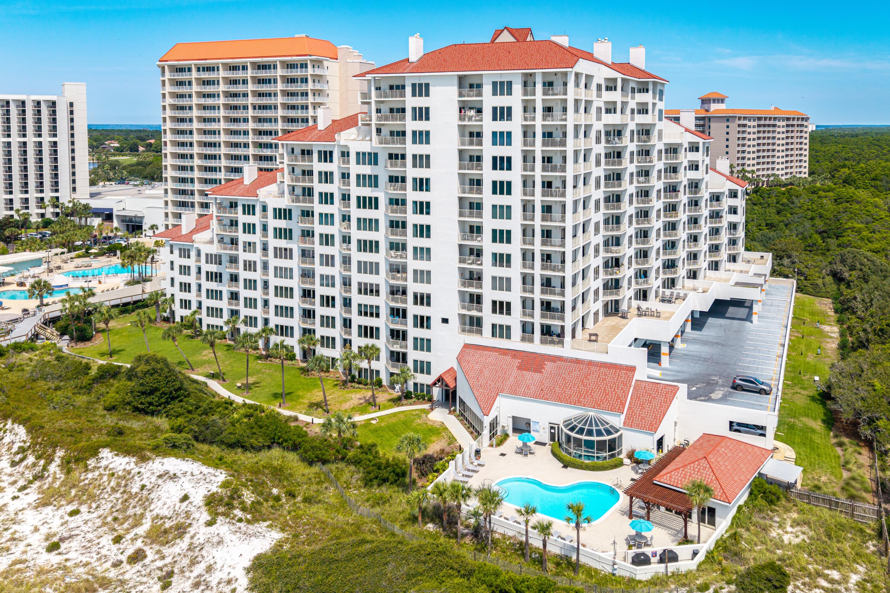 TOPS'L BEACH MANOR - Residential